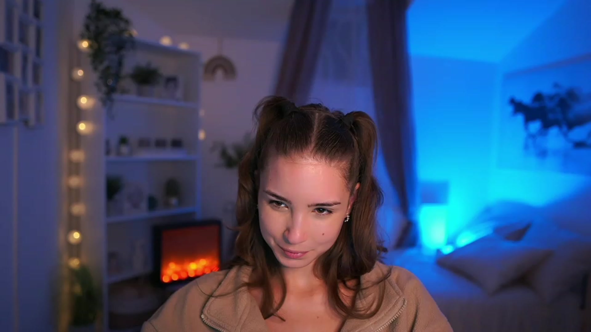 Gallery image thumbnail from Shy_jane's myfreecams stream on, 10/12/2023, 14:21 image 17 of 20