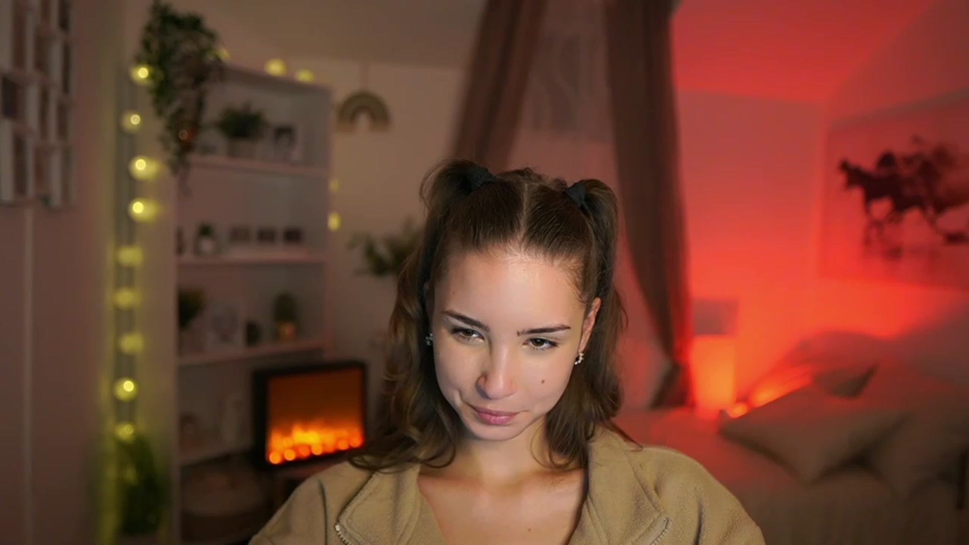 Gallery image thumbnail from Shy_jane's myfreecams stream on, 10/12/2023, 14:21 image 1 of 20