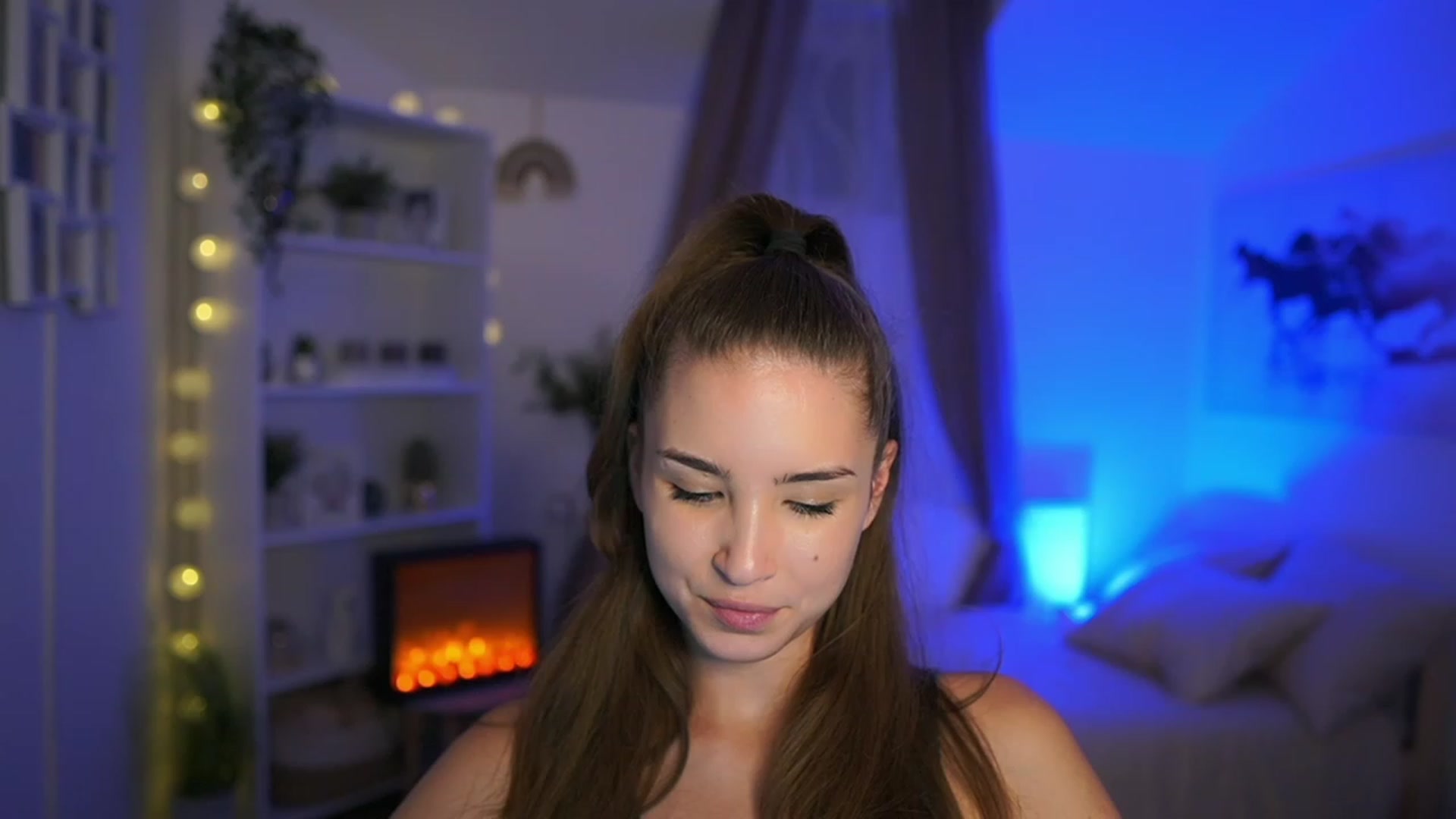 Gallery image thumbnail from Shy_jane's myfreecams stream on, 10/15/2023, 16:02 image 18 of 20