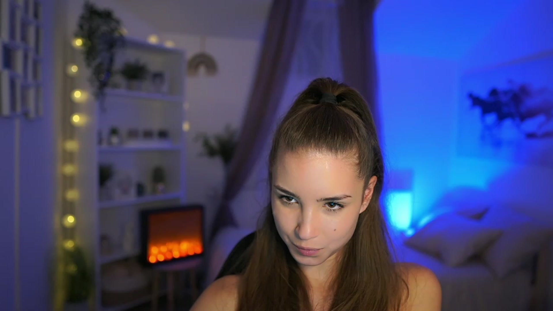 Gallery image thumbnail from Shy_jane's myfreecams stream on, 10/15/2023, 16:02 image 13 of 20