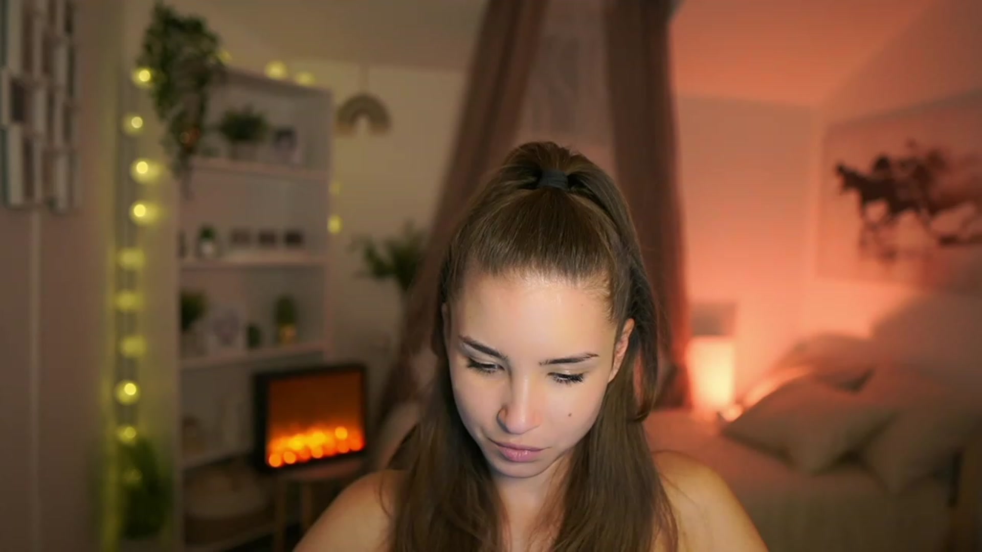 Gallery image thumbnail from Shy_jane's myfreecams stream on, 10/15/2023, 16:02 image 4 of 20