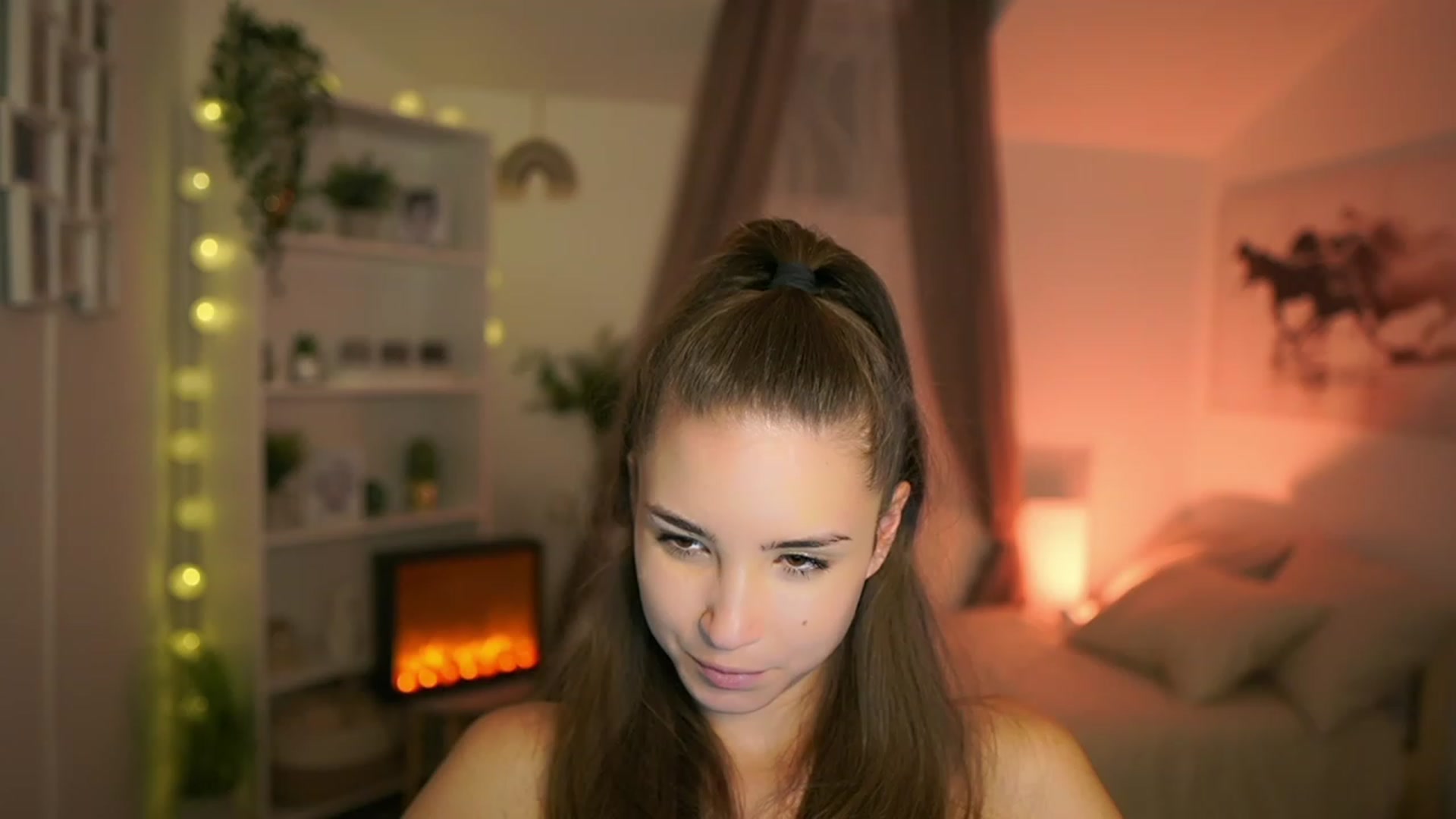 Gallery image thumbnail from Shy_jane's myfreecams stream on, 10/15/2023, 16:02 image 9 of 20