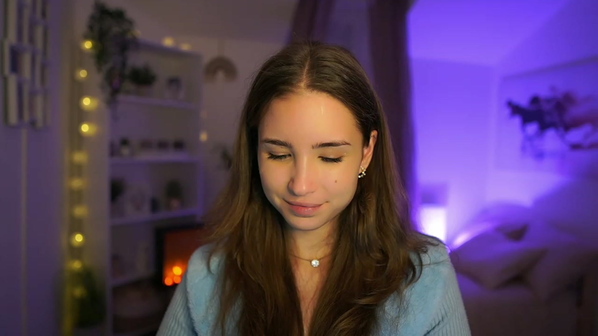 Gallery image thumbnail from Shy_jane's myfreecams stream on, 10/17/2023, 14:37 image 15 of 20