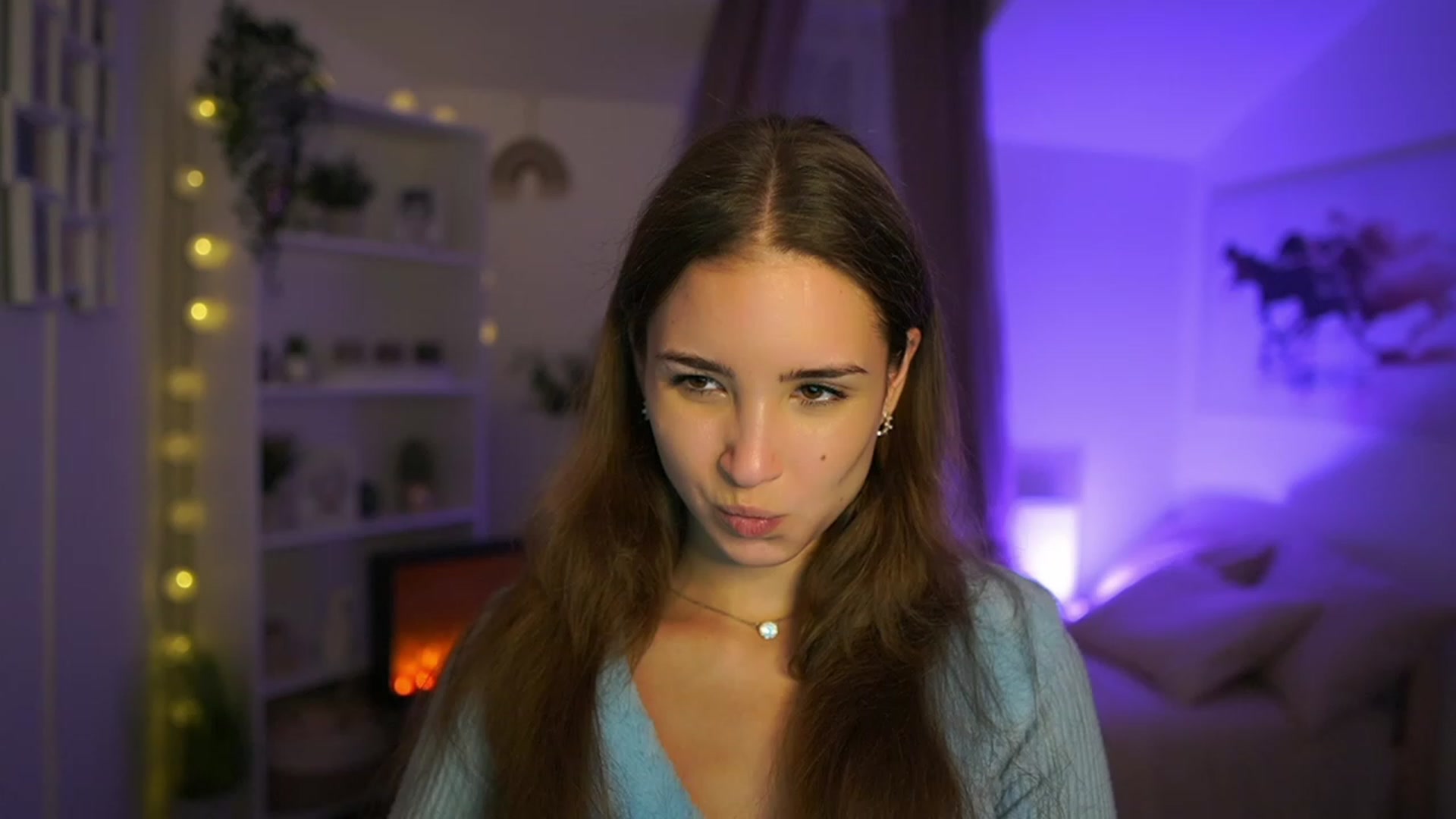 Gallery image thumbnail from Shy_jane's myfreecams stream on, 10/17/2023, 16:37 image 11 of 20