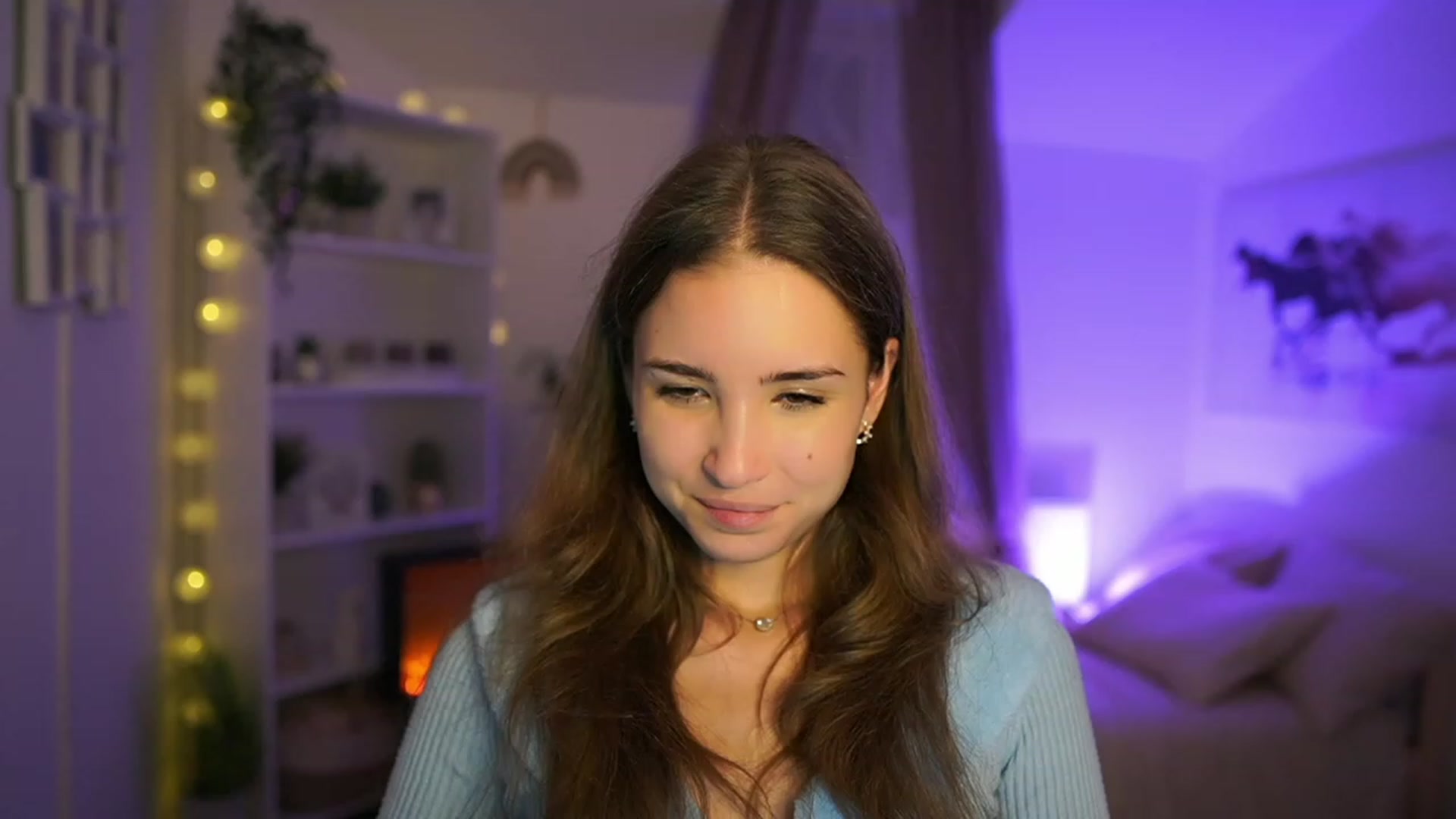 Gallery image thumbnail from Shy_jane's myfreecams stream on, 10/17/2023, 17:38 image 9 of 20