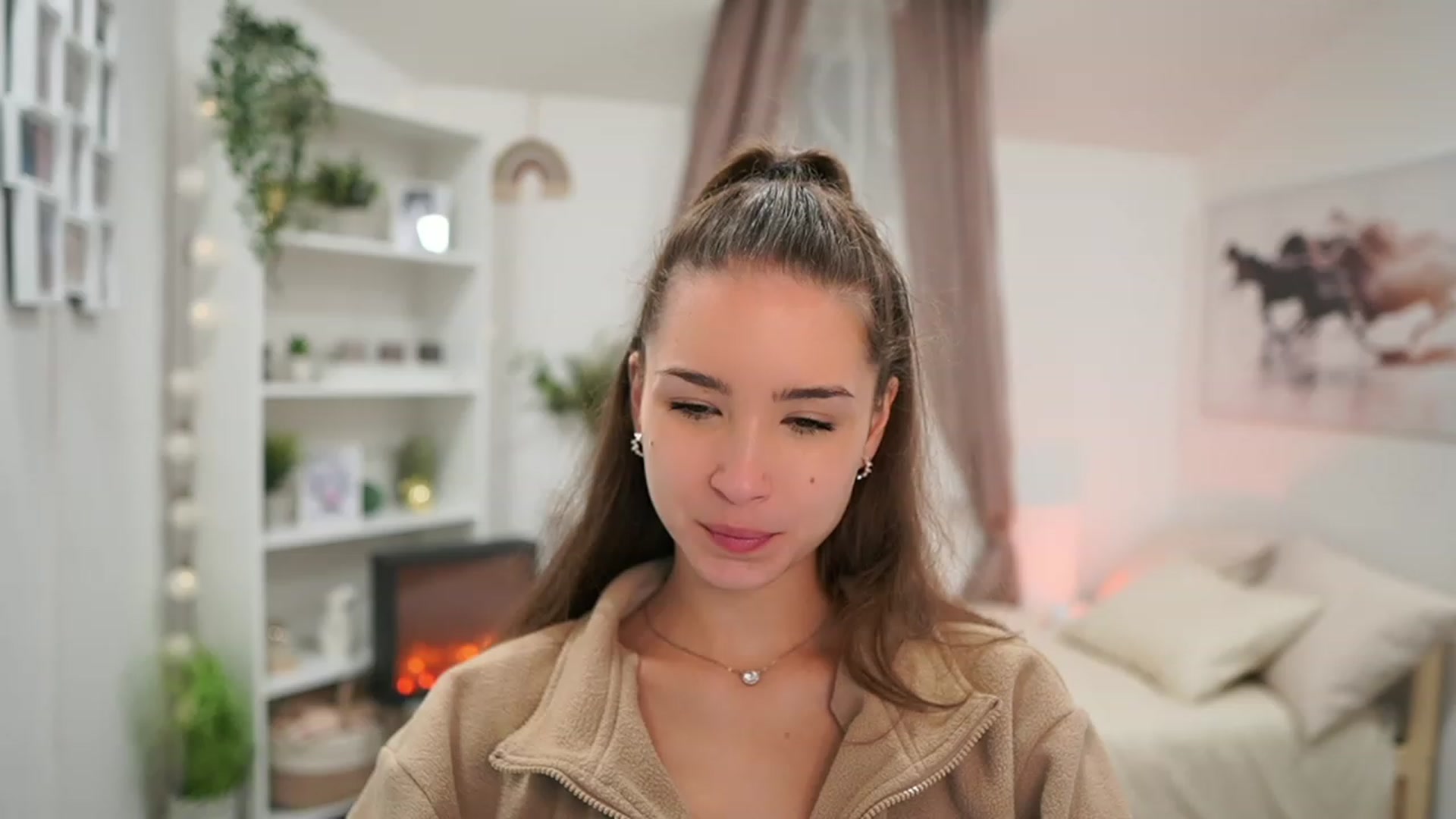 Gallery image thumbnail from Shy_jane's myfreecams stream on, 10/19/2023, 08:57 image 14 of 20