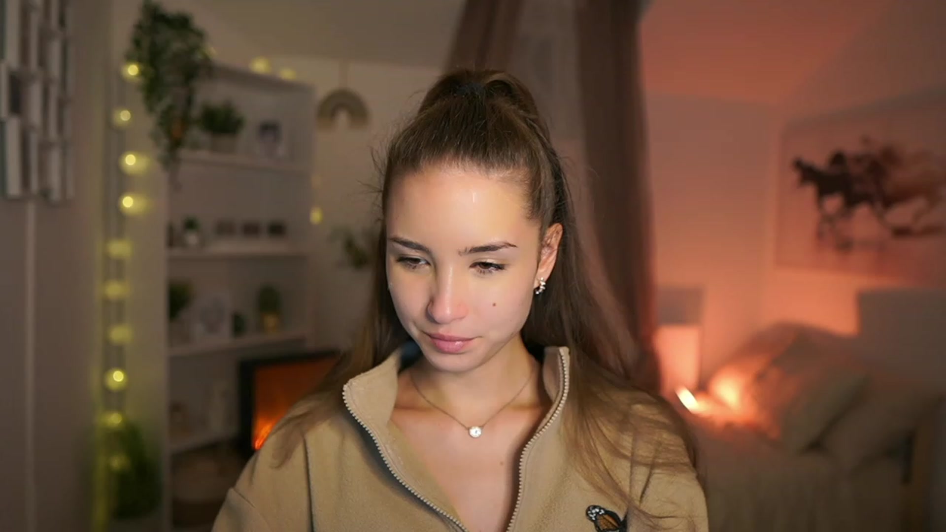 Gallery image thumbnail from Shy_jane's myfreecams stream on, 10/19/2023, 16:22 image 1 of 20