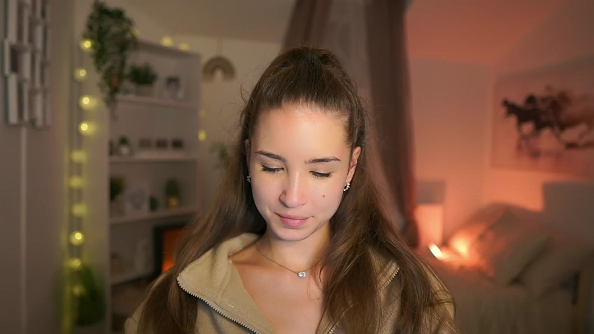 Gallery image thumbnail from Shy_jane's myfreecams stream on, 10/19/2023, 17:44 image 2 of 20