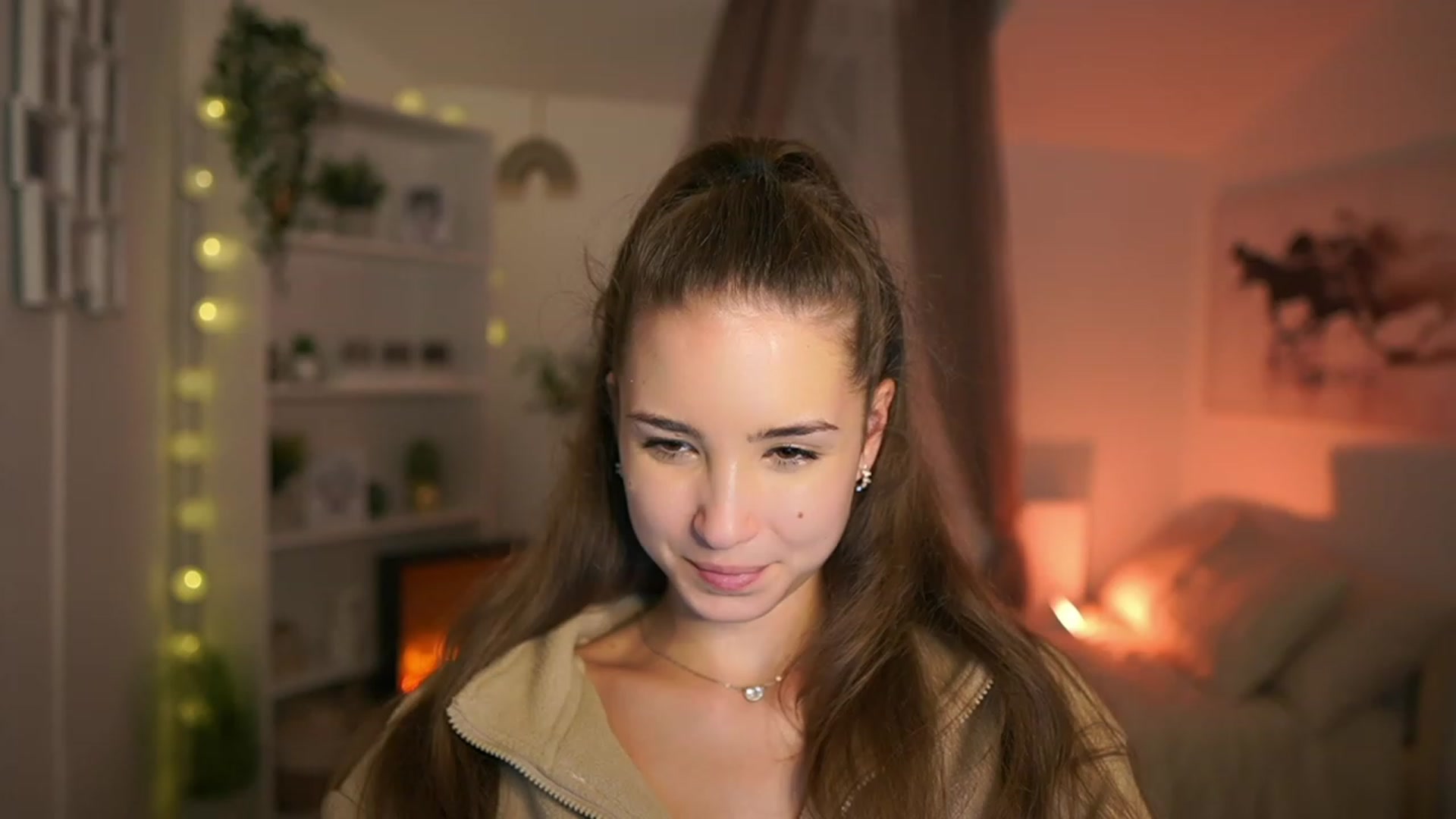 Gallery image thumbnail from Shy_jane's myfreecams stream on, 10/19/2023, 17:44 image 5 of 20