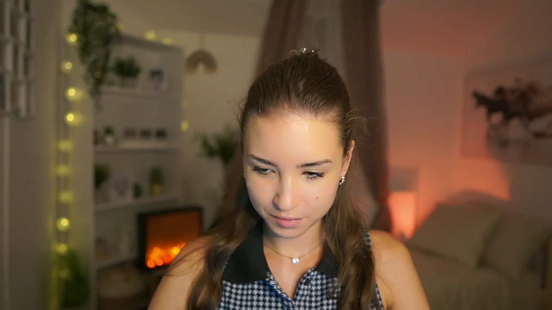 Gallery image thumbnail from Shy_jane's myfreecams stream on, 10/22/2023, 10:08 image 19 of 20