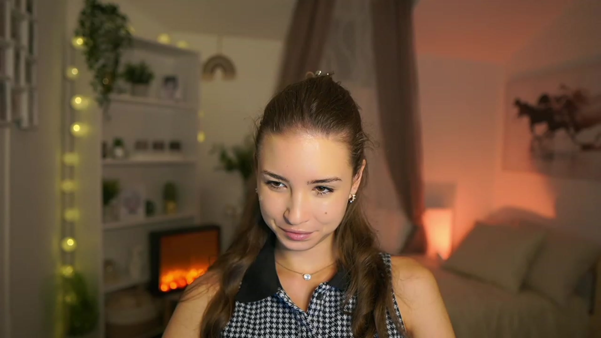 Gallery image thumbnail from Shy_jane's myfreecams stream on, 10/22/2023, 10:08 image 17 of 20