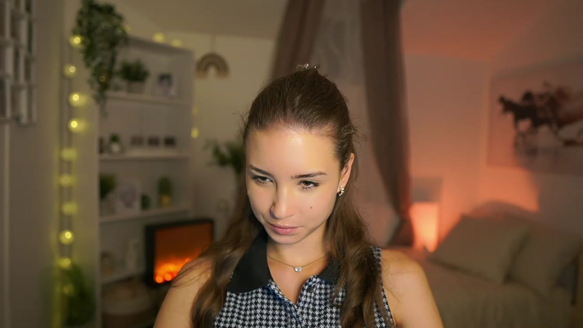Gallery image thumbnail from Shy_jane's myfreecams stream on, 10/22/2023, 10:08 image 12 of 20