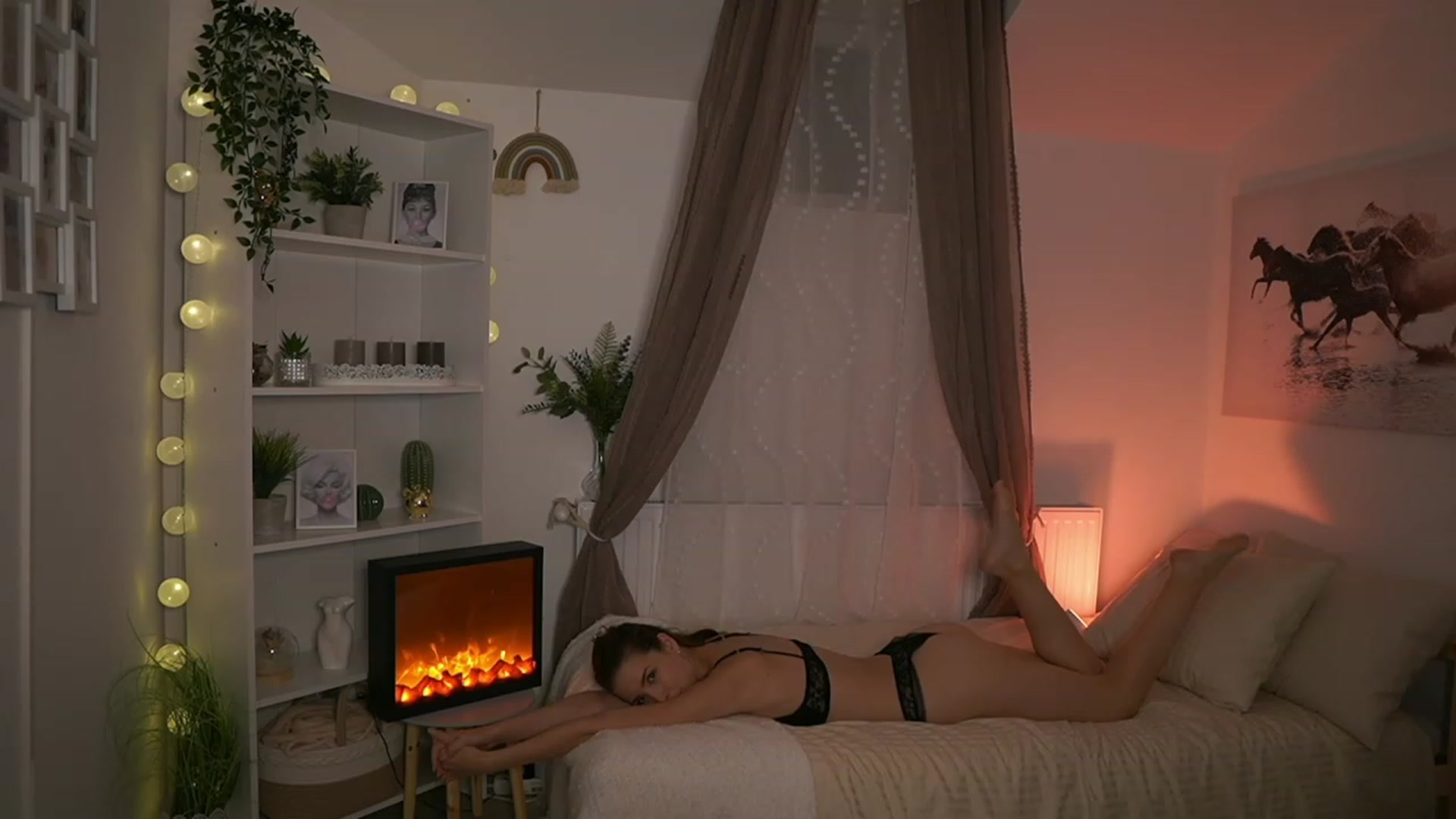 Gallery image thumbnail from Shy_jane's myfreecams stream on, 10/22/2023, 11:43 image 18 of 20