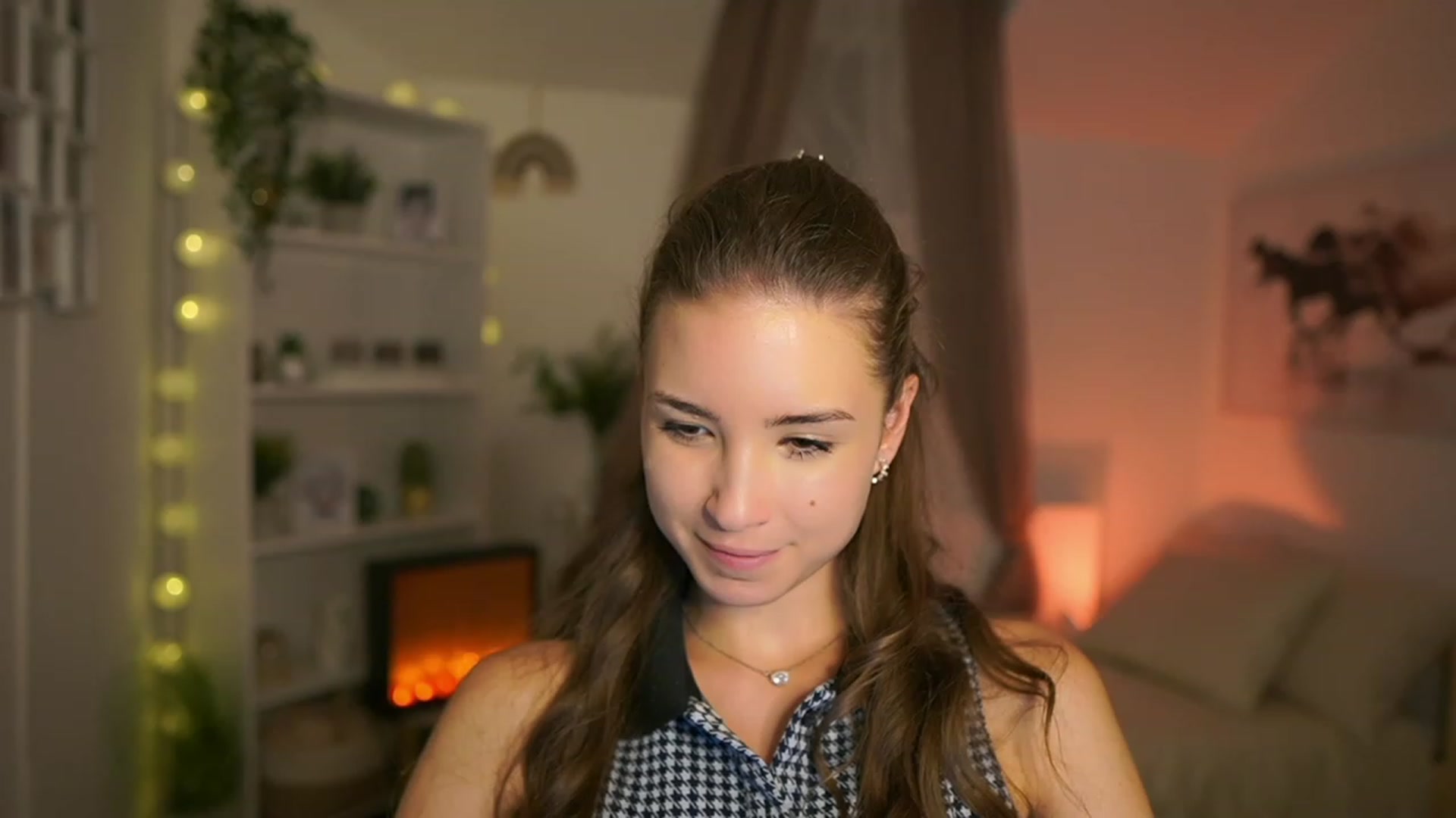 Gallery image thumbnail from Shy_jane's myfreecams stream on, 10/22/2023, 13:18 image 3 of 20