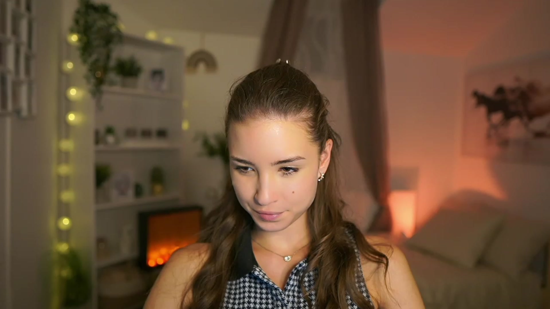 Gallery image thumbnail from Shy_jane's myfreecams stream on, 10/22/2023, 13:18 image 1 of 20