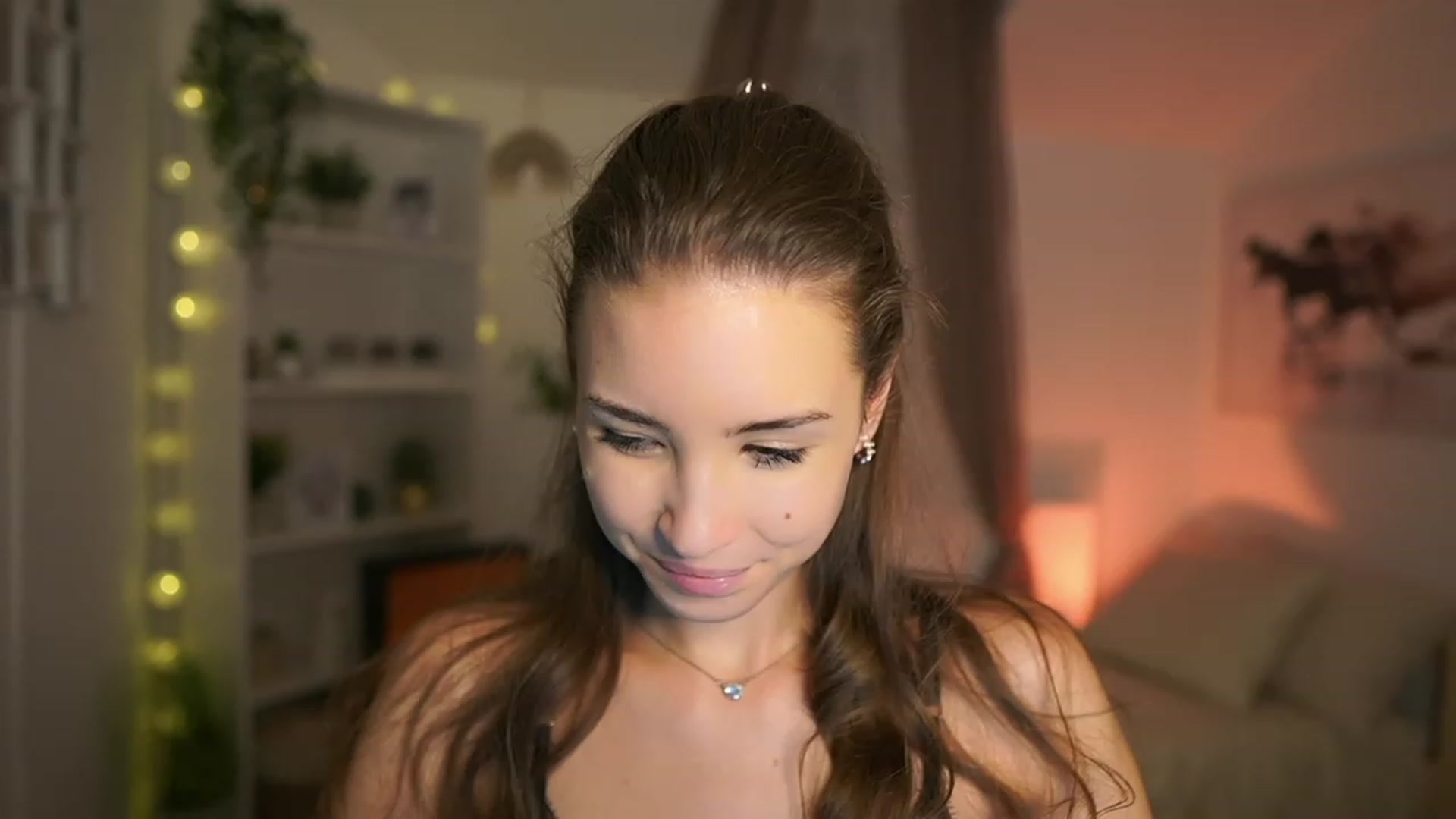 Gallery image thumbnail from Shy_jane's myfreecams stream on, 10/22/2023, 14:49 image 17 of 20