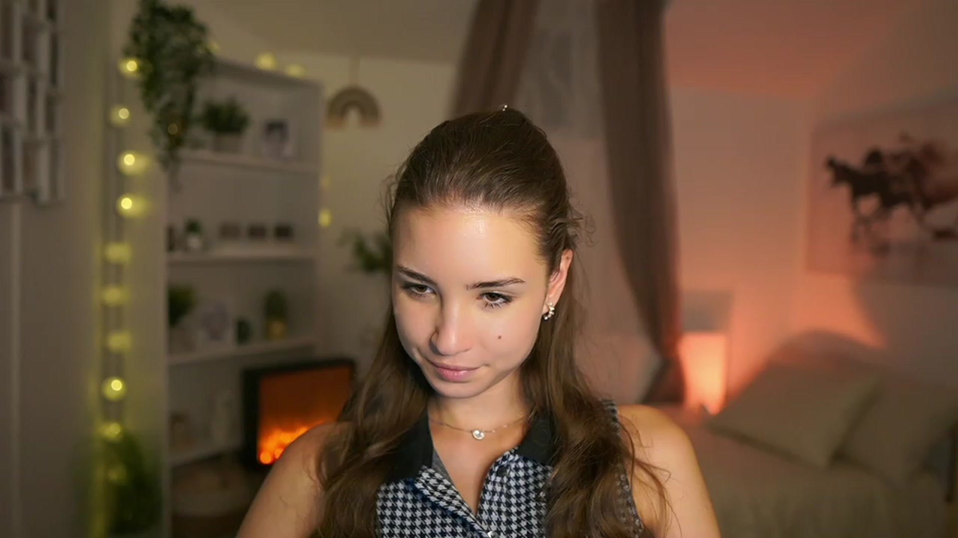 Gallery image thumbnail from Shy_jane's myfreecams stream on, 10/22/2023, 16:32 image 7 of 20