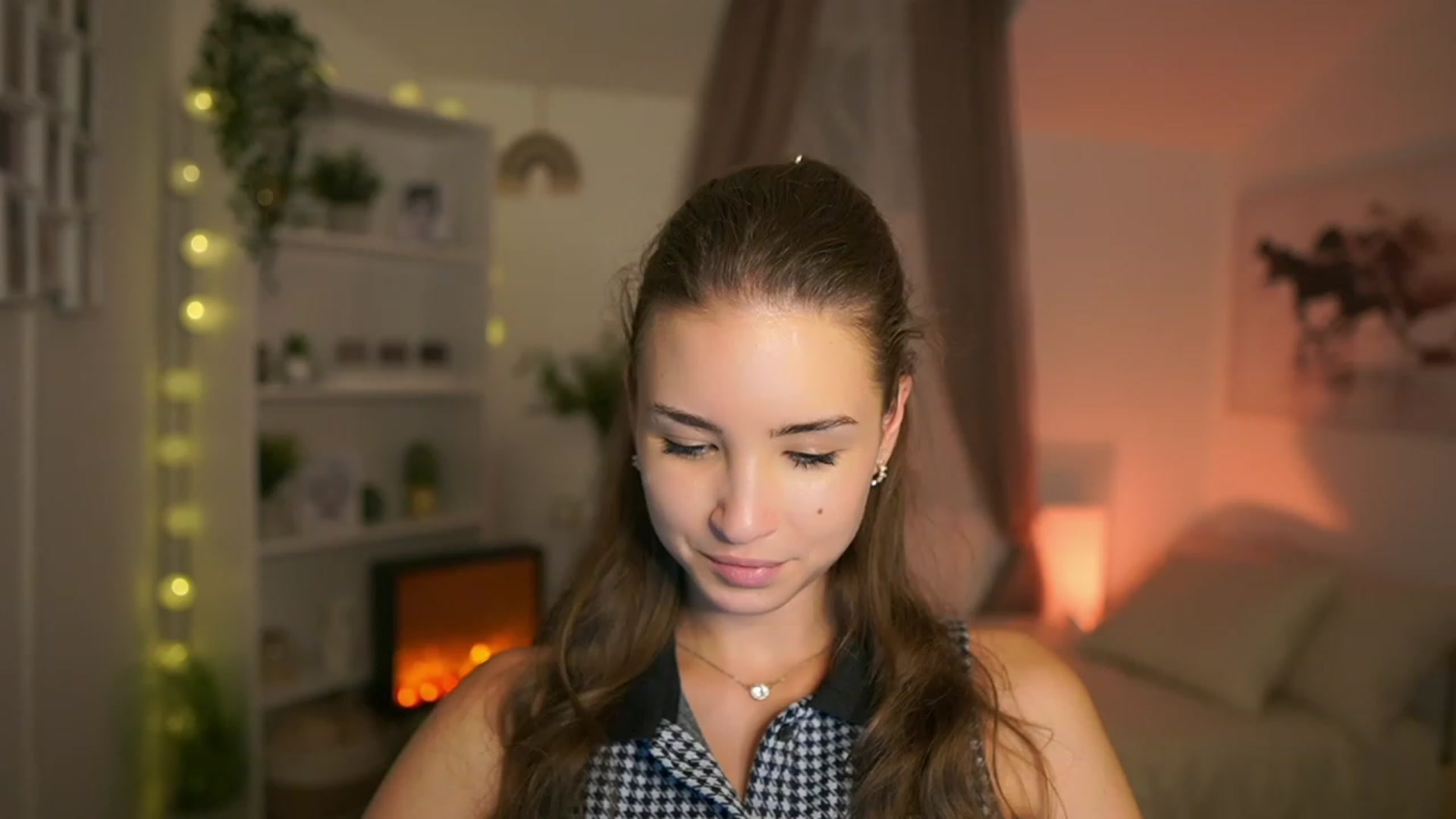 Gallery image thumbnail from Shy_jane's myfreecams stream on, 10/22/2023, 16:32 image 4 of 20