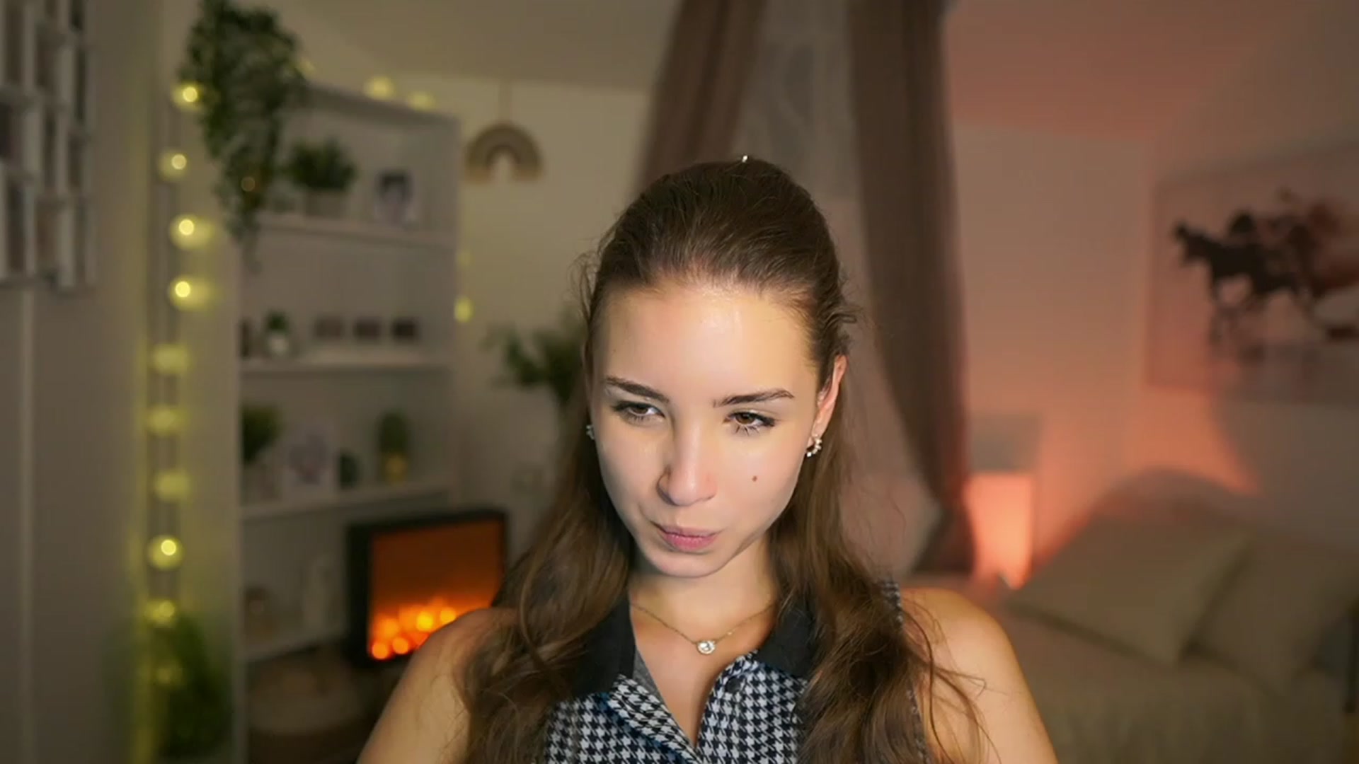 Gallery image thumbnail from Shy_jane's myfreecams stream on, 10/22/2023, 16:32 image 3 of 20