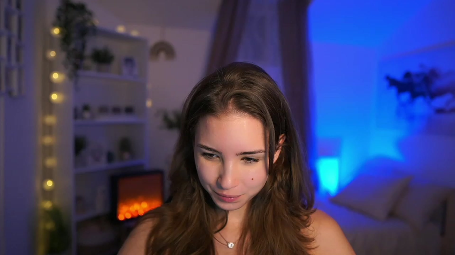 Gallery image thumbnail from Shy_jane's myfreecams stream on, 10/24/2023, 11:46 image 6 of 20