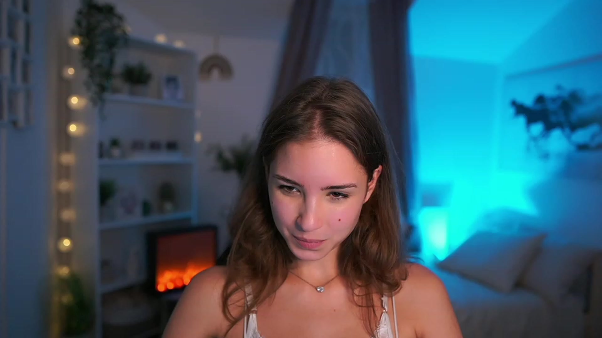 Gallery image thumbnail from Shy_jane's myfreecams stream on, 10/24/2023, 13:05 image 8 of 20