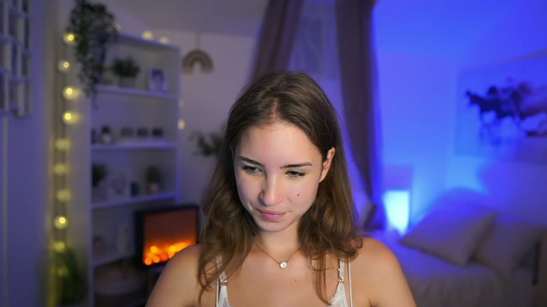 Gallery image thumbnail from Shy_jane's myfreecams stream on, 10/24/2023, 13:05 image 4 of 20