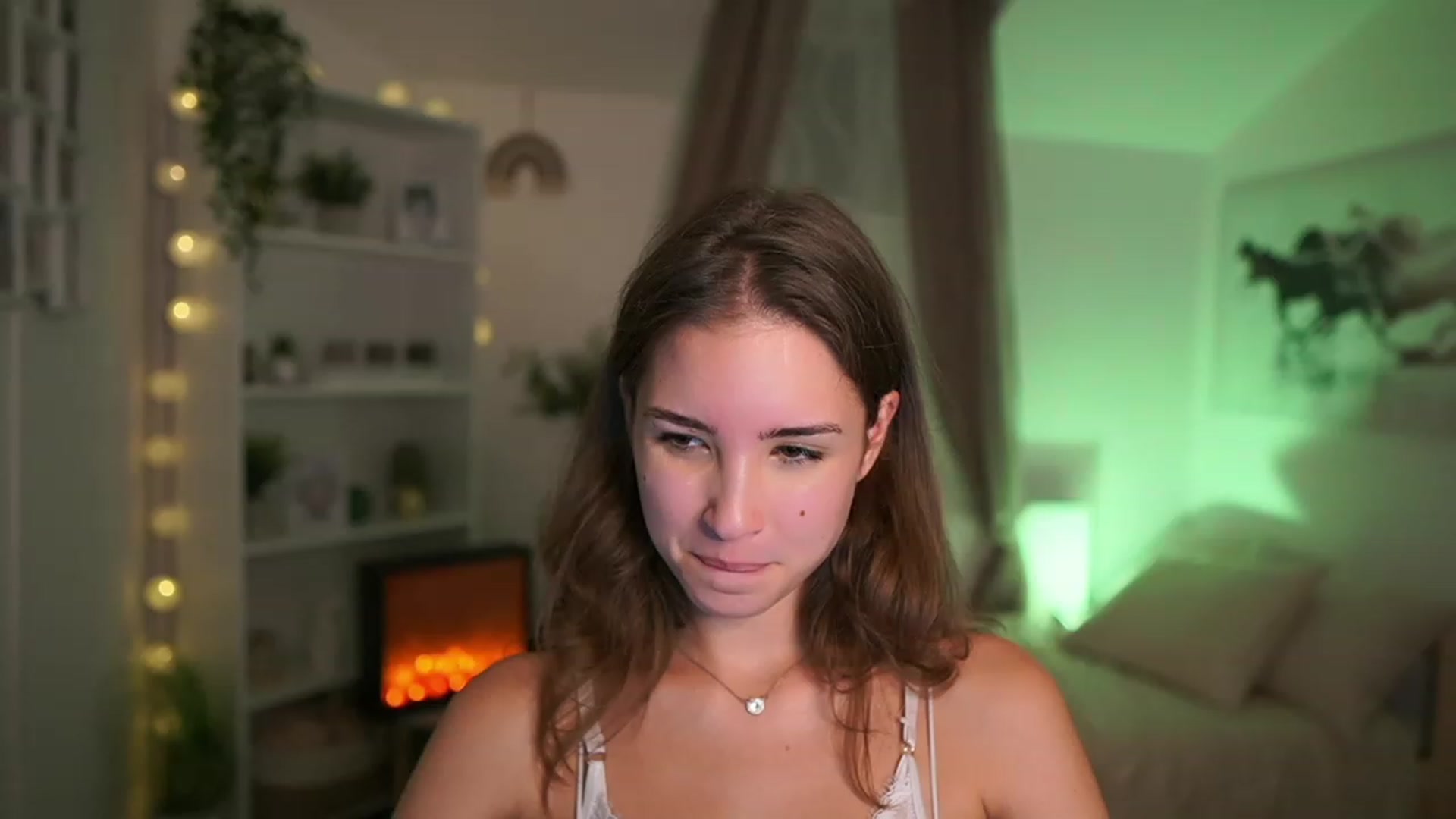 Gallery image thumbnail from Shy_jane's myfreecams stream on, 10/24/2023, 13:05 image 3 of 20