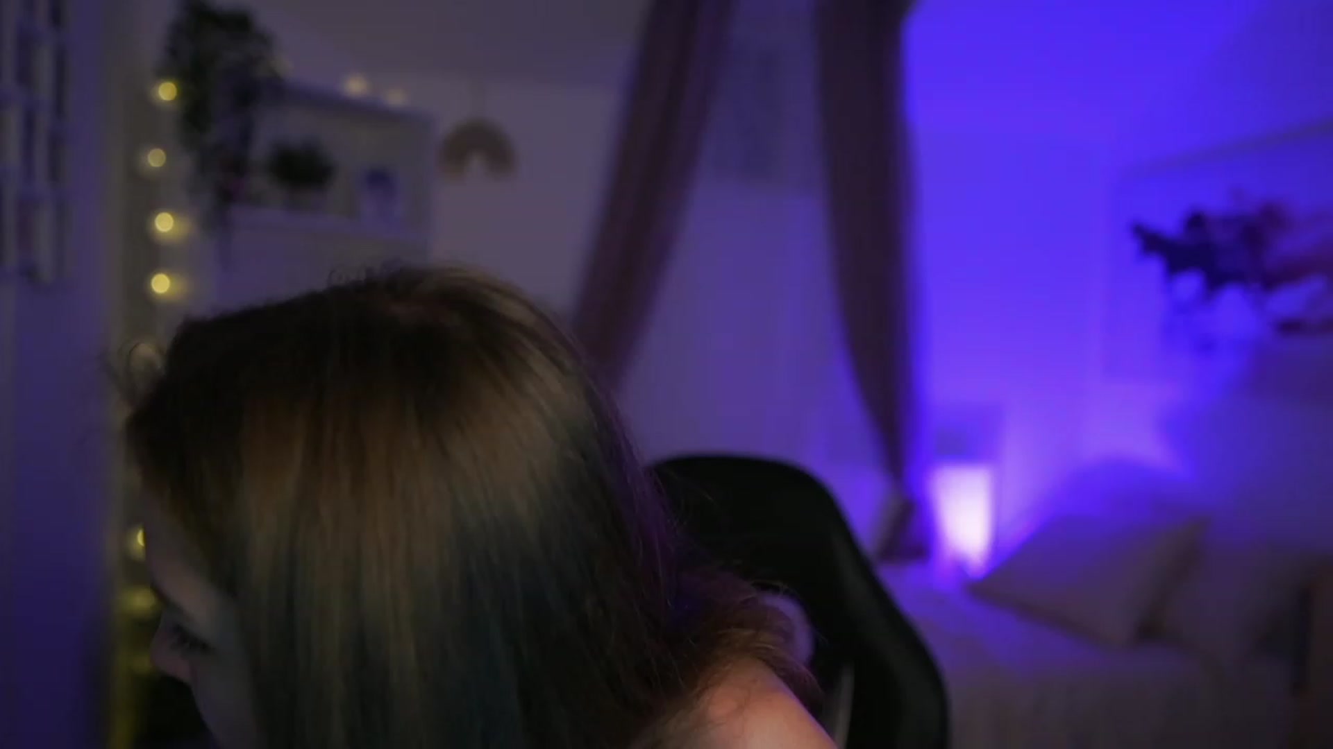Gallery image thumbnail from Shy_jane's myfreecams stream on, 10/24/2023, 13:05 image 13 of 20