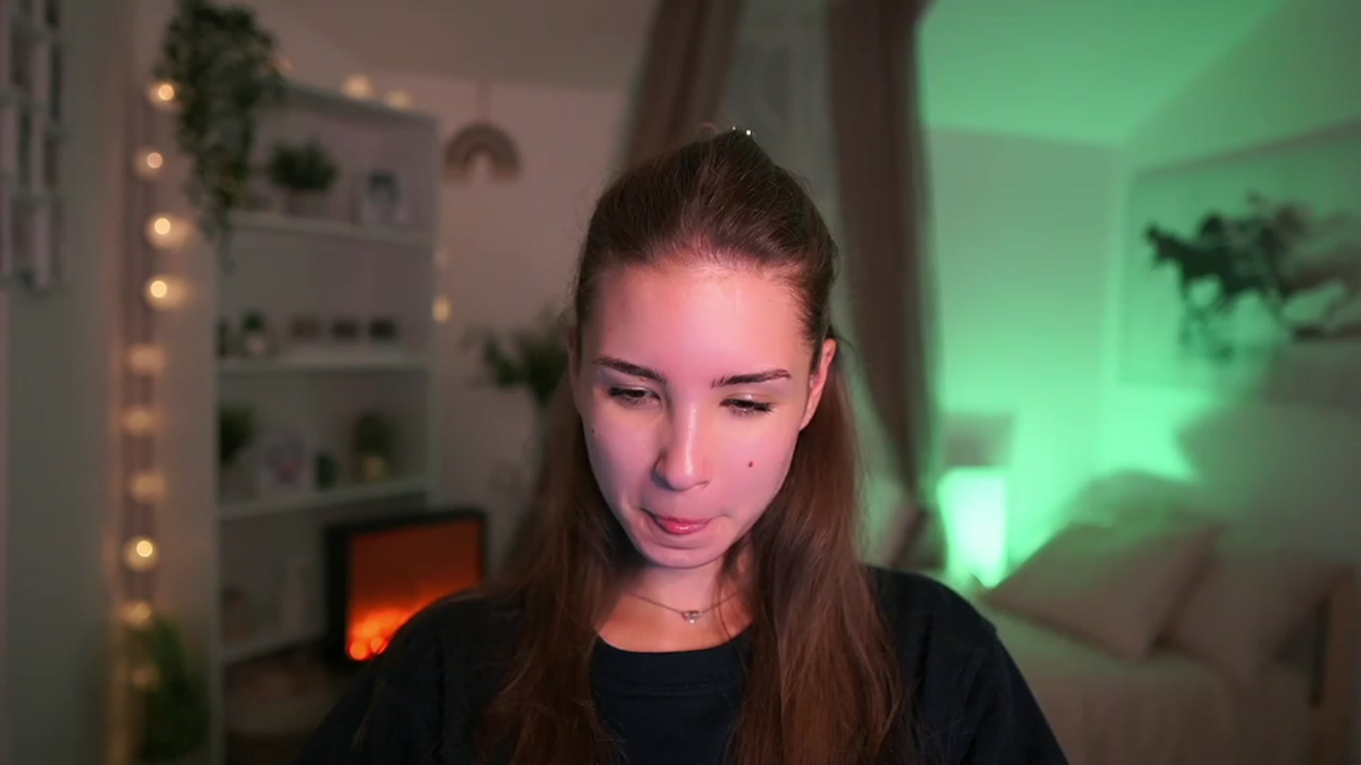 Gallery image thumbnail from Shy_jane's myfreecams stream on, 10/24/2023, 17:49 image 15 of 20