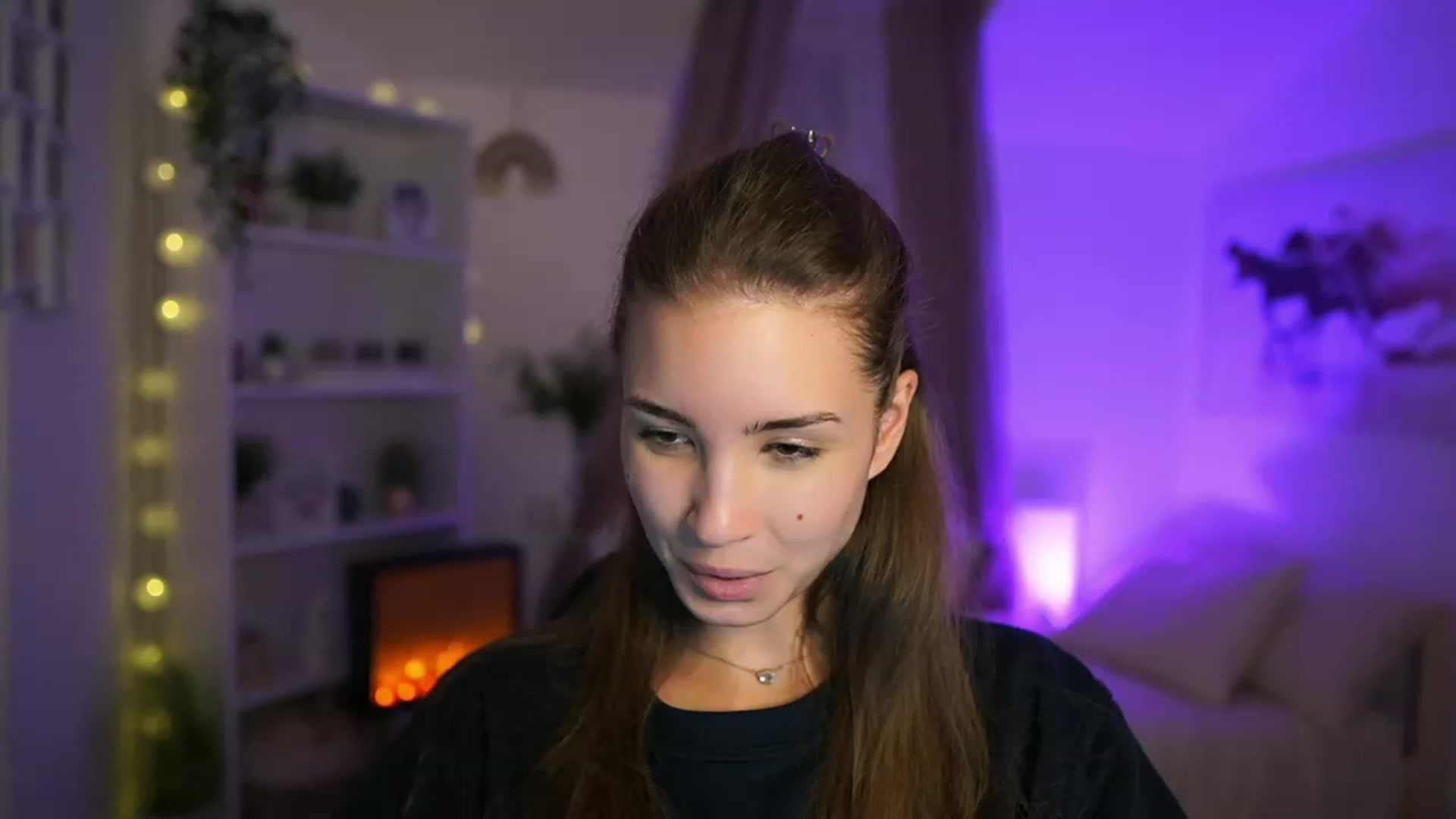 Gallery image thumbnail from Shy_jane's myfreecams stream on, 10/24/2023, 17:49 image 13 of 20