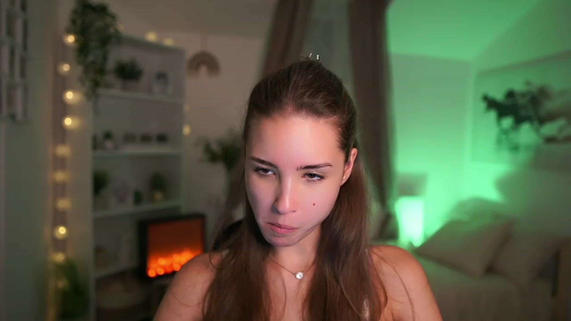Gallery image thumbnail from Shy_jane's myfreecams stream on, 10/24/2023, 17:49 image 3 of 20