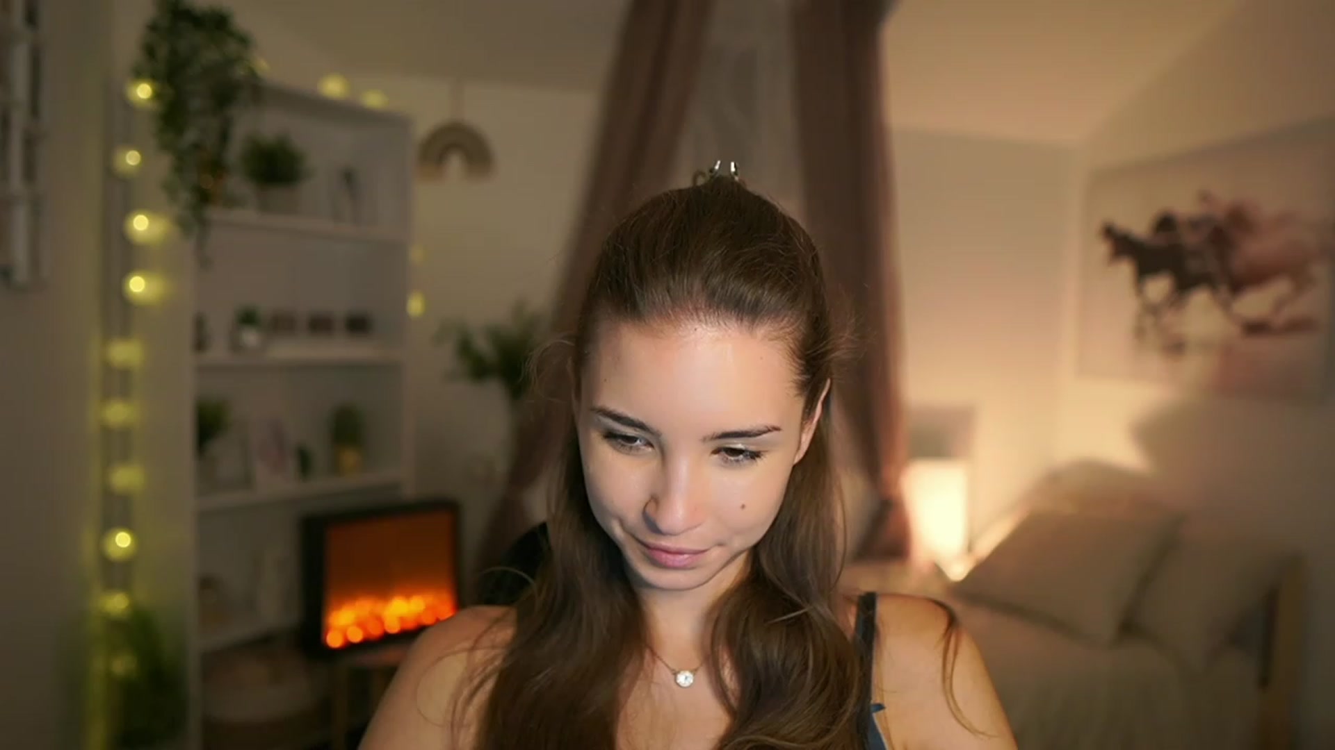 Gallery image thumbnail from Shy_jane's myfreecams stream on, 10/26/2023, 15:24 image 1 of 20