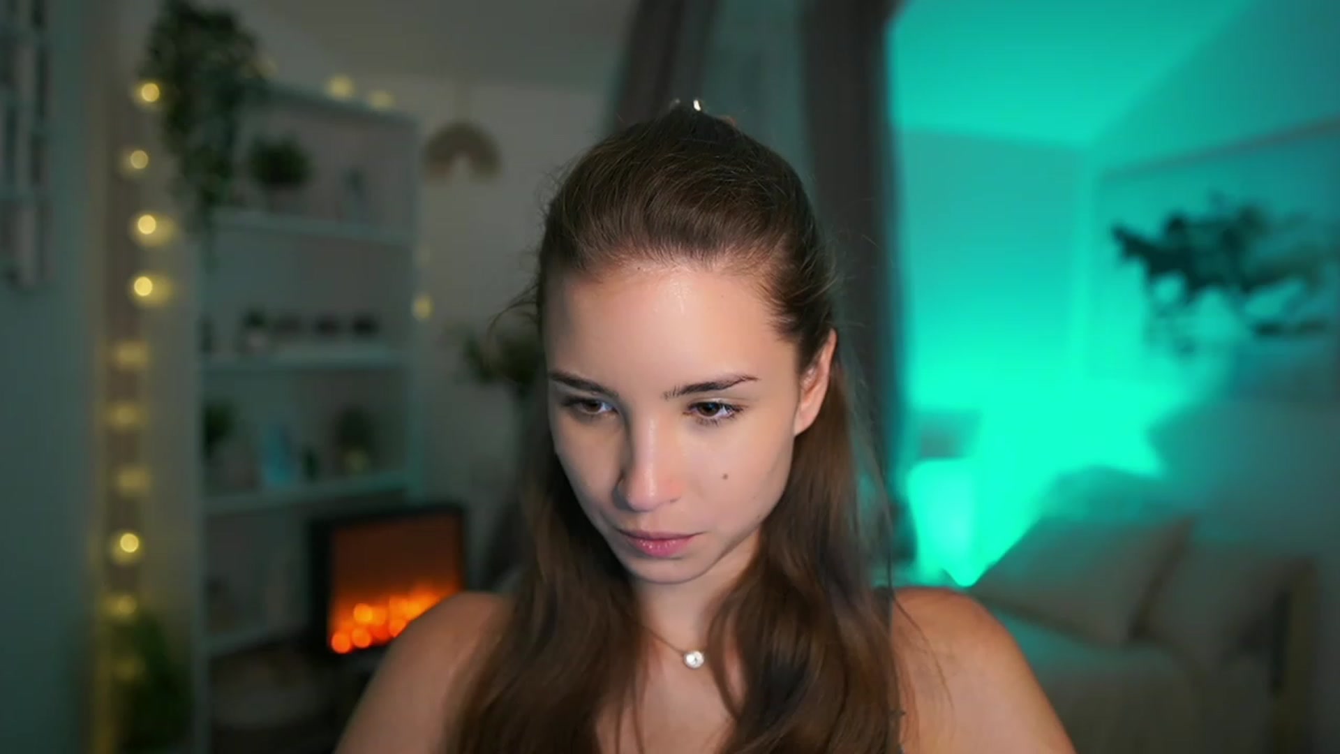 Gallery image thumbnail from Shy_jane's myfreecams stream on, 10/26/2023, 15:24 image 15 of 20