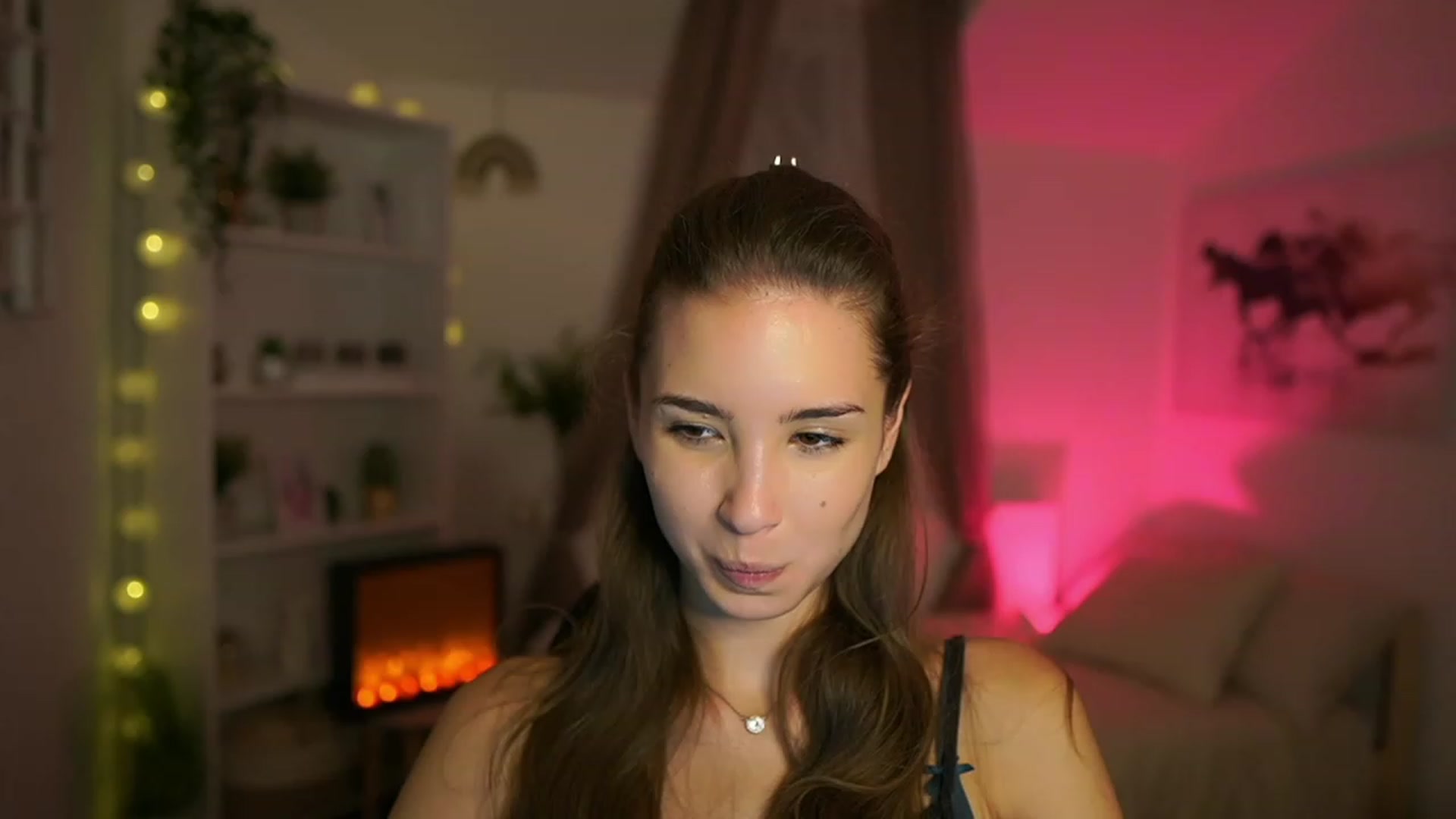 Gallery image thumbnail from Shy_jane's myfreecams stream on, 10/26/2023, 15:24 image 5 of 20