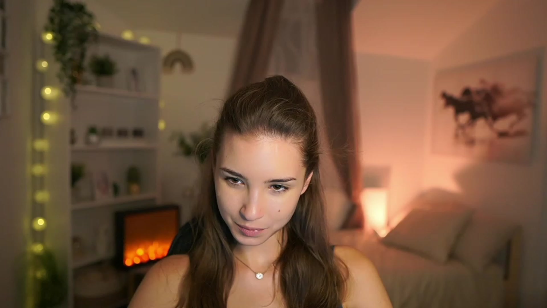 Gallery image thumbnail from Shy_jane's myfreecams stream on, 10/26/2023, 16:46 image 3 of 20