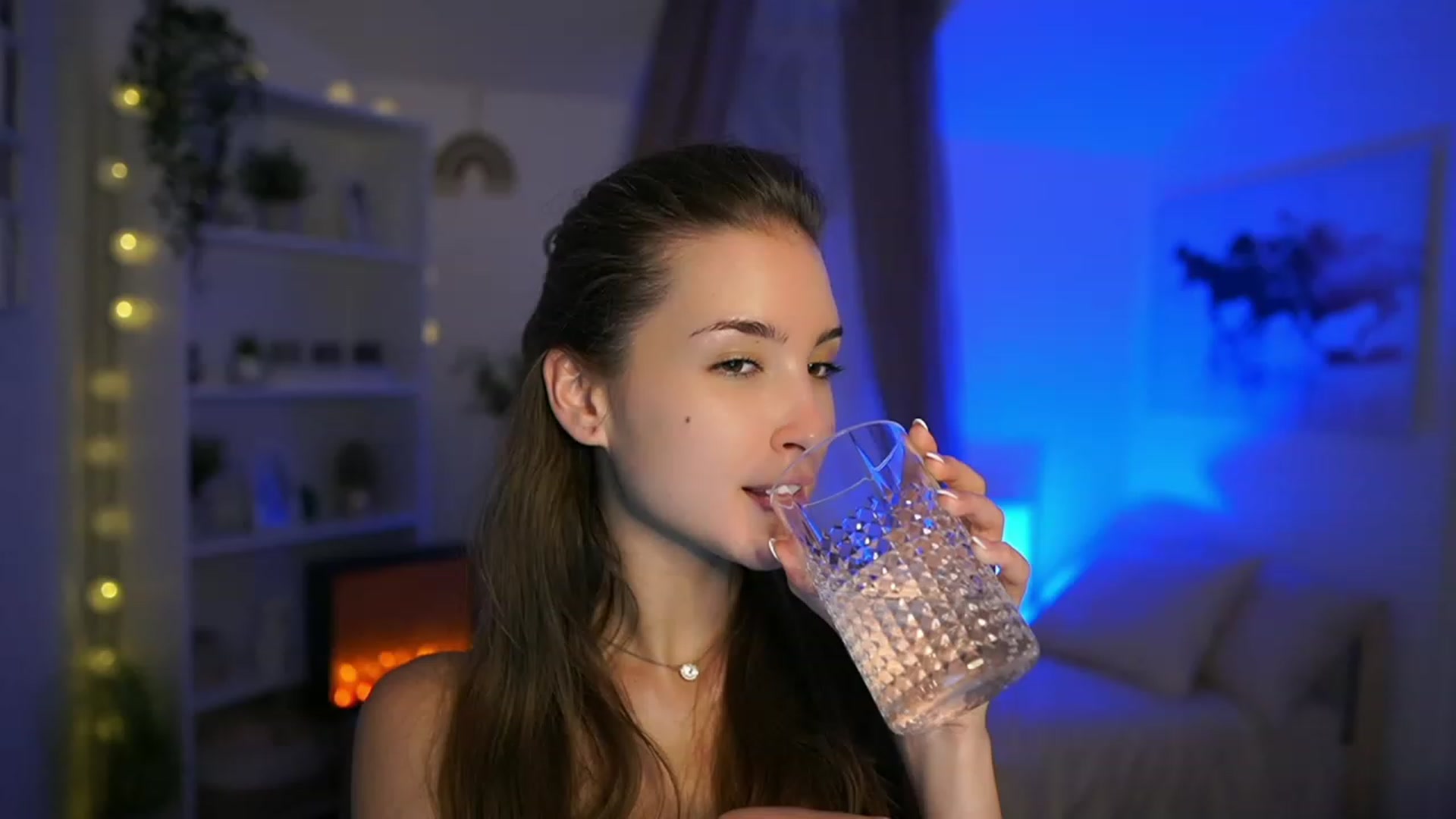 Gallery image thumbnail from Shy_jane's myfreecams stream on, 10/26/2023, 16:46 image 20 of 20