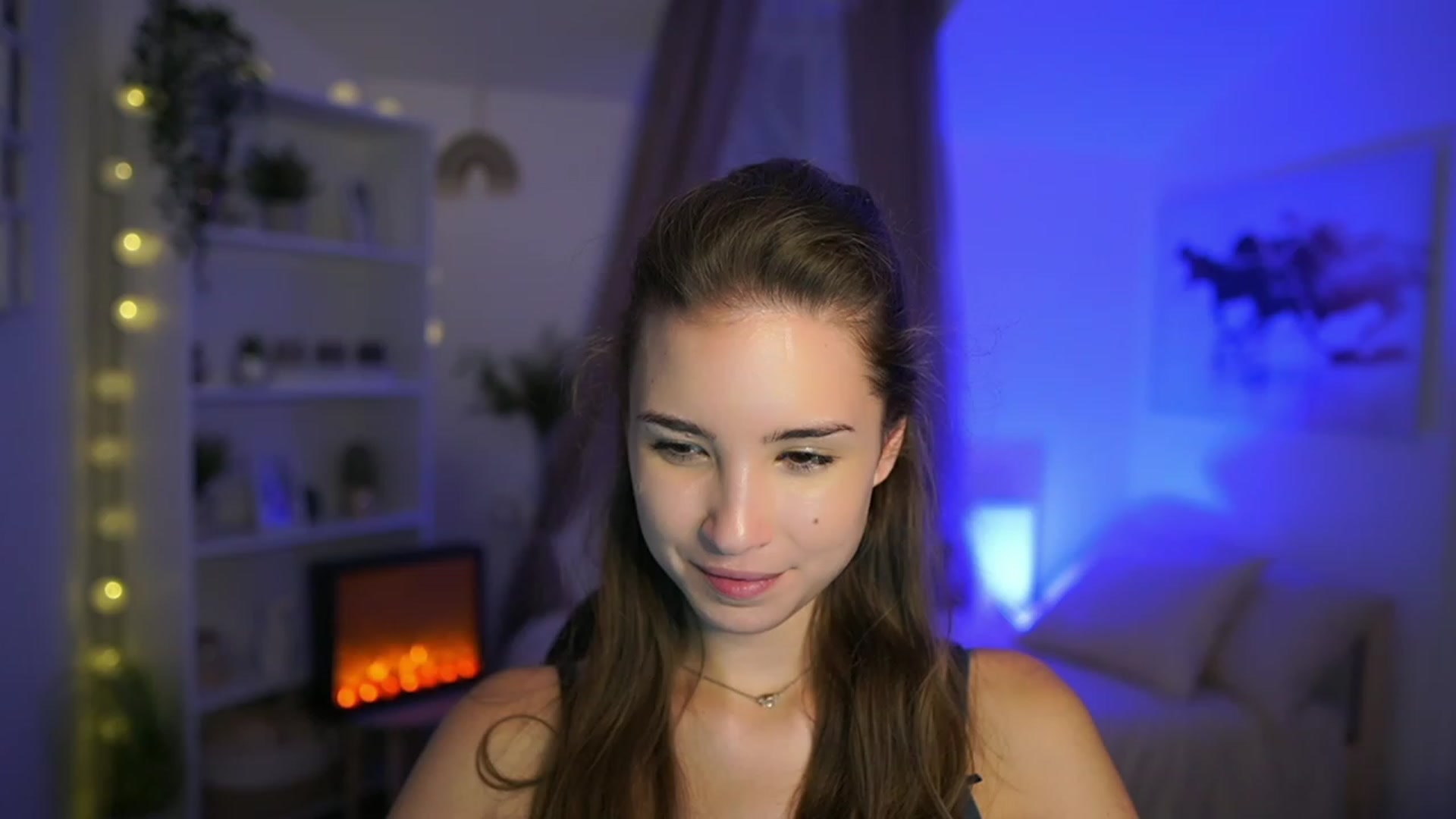 Gallery image thumbnail from Shy_jane's myfreecams stream on, 10/26/2023, 17:33 image 8 of 20