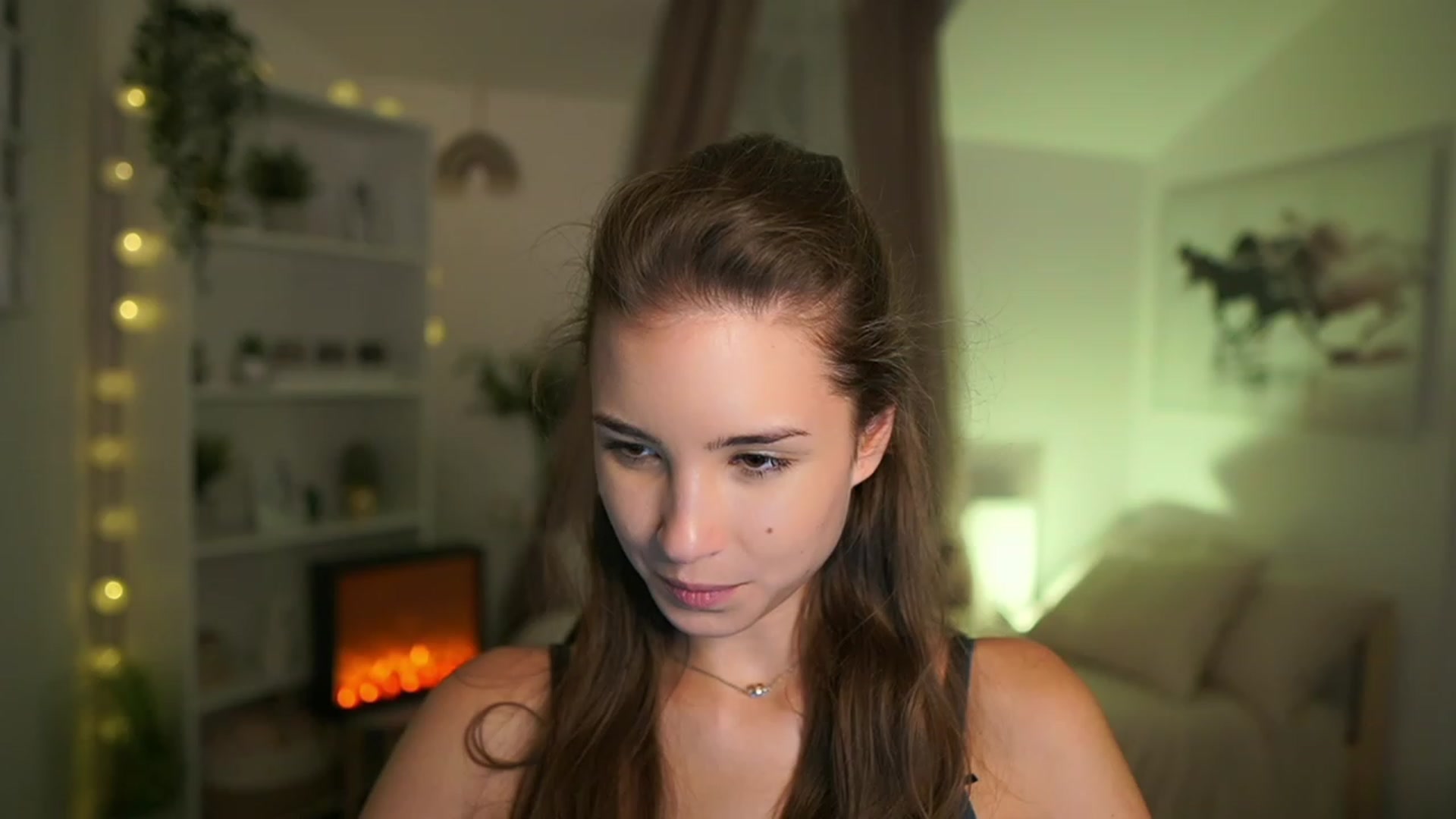 Gallery image thumbnail from Shy_jane's myfreecams stream on, 10/26/2023, 17:33 image 6 of 20