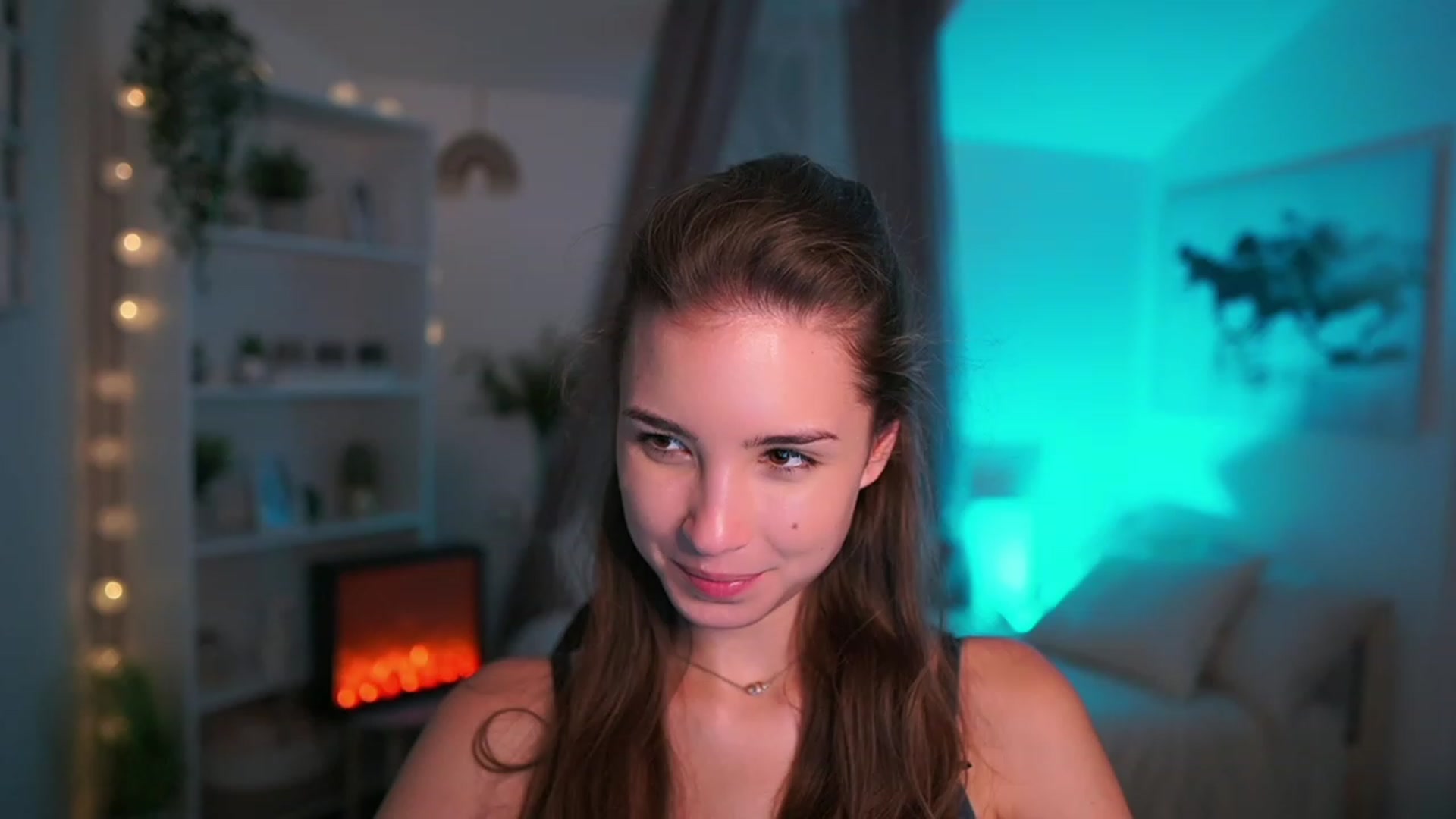 Gallery image thumbnail from Shy_jane's myfreecams stream on, 10/26/2023, 17:33 image 7 of 20