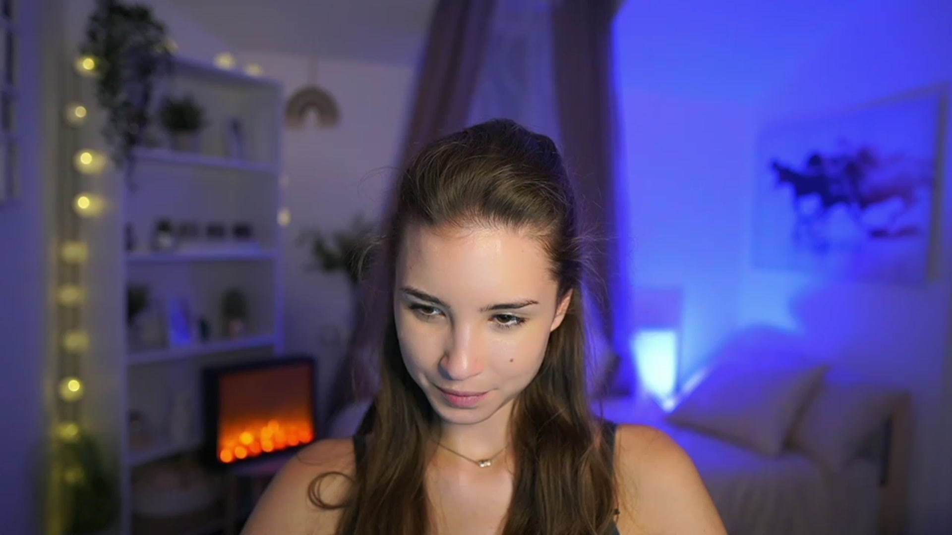 Gallery image thumbnail from Shy_jane's myfreecams stream on, 10/26/2023, 17:33 image 4 of 20