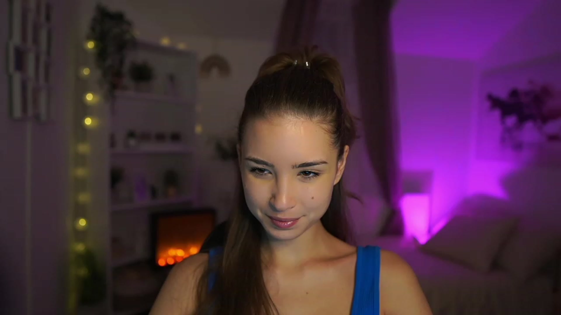 Gallery image thumbnail from Shy_jane's myfreecams stream on, 11/10/2023, 10:17 image 1 of 20