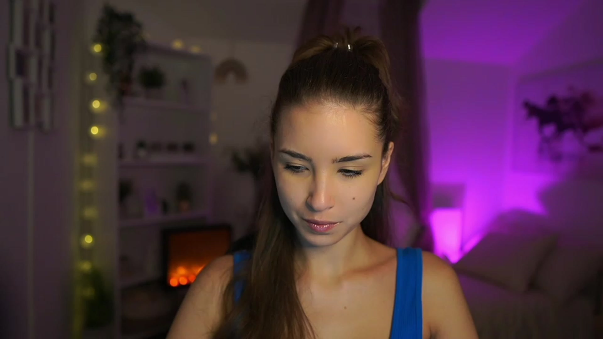 Gallery image thumbnail from Shy_jane's myfreecams stream on, 11/10/2023, 10:17 image 2 of 20