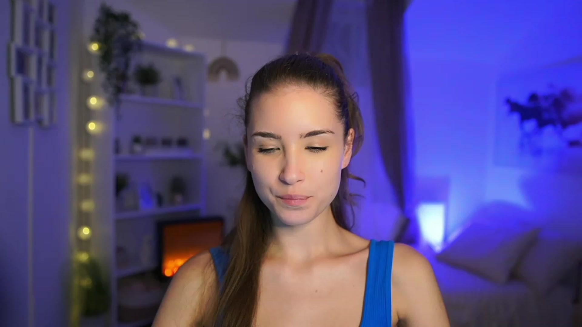Gallery image thumbnail from Shy_jane's myfreecams stream on, 11/10/2023, 14:13 image 8 of 20