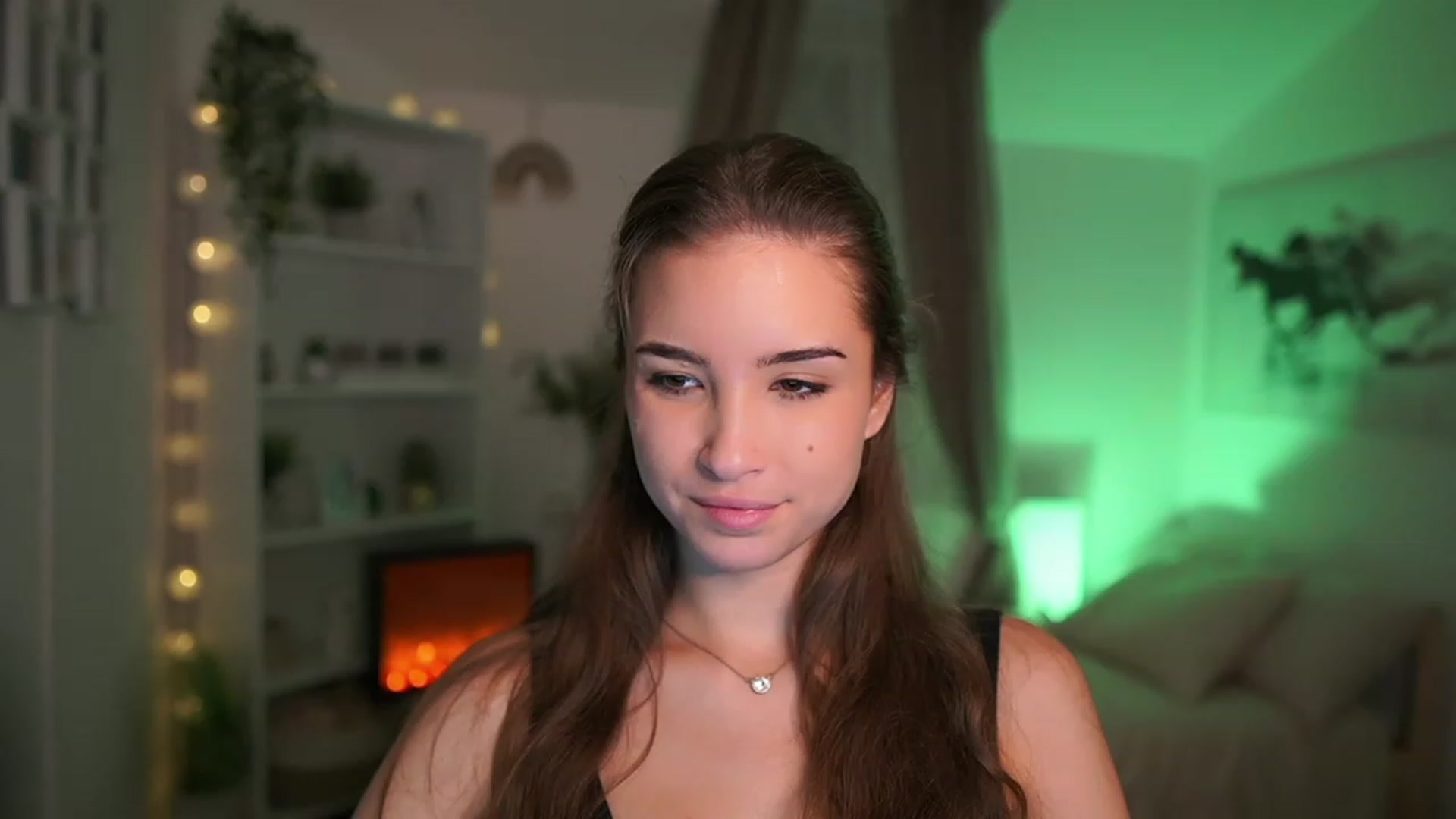 Gallery image thumbnail from Shy_jane's myfreecams stream on, 11/12/2023, 12:15 image 6 of 20