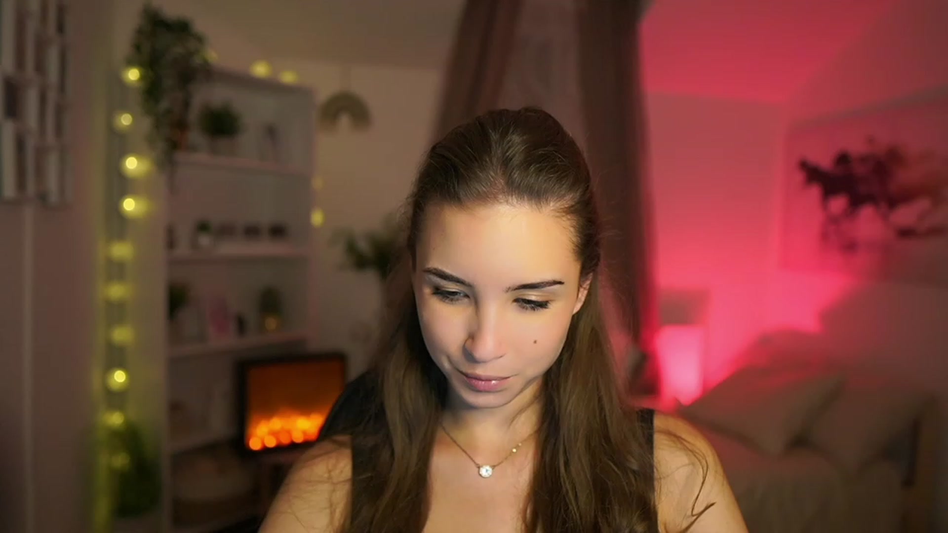 Gallery image thumbnail from Shy_jane's myfreecams stream on, 11/12/2023, 15:34 image 12 of 20