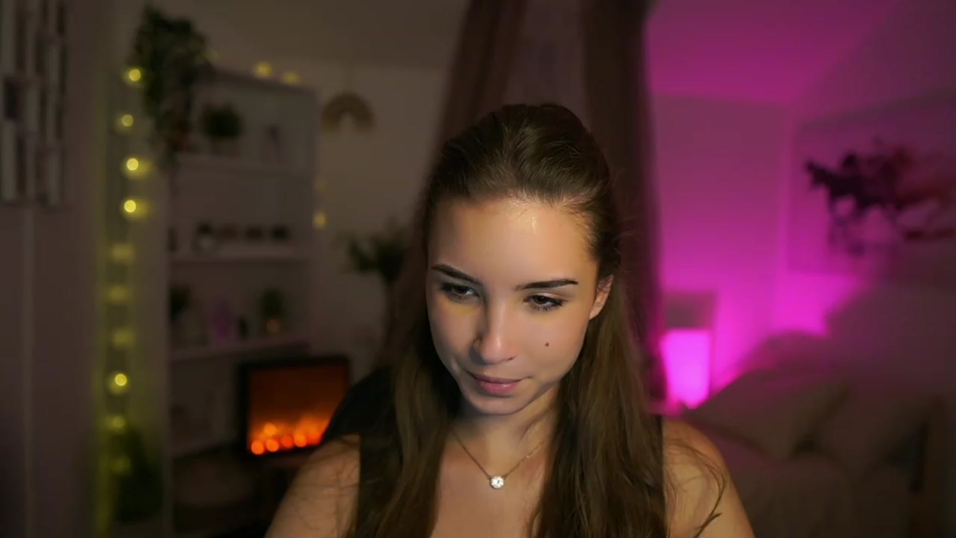 Gallery image thumbnail from Shy_jane's myfreecams stream on, 11/12/2023, 15:34 image 13 of 20