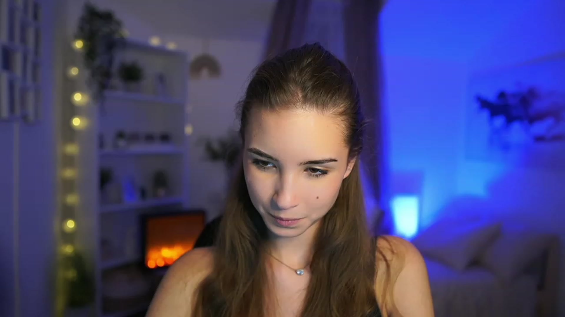 Gallery image thumbnail from Shy_jane's myfreecams stream on, 11/12/2023, 17:30 image 11 of 20