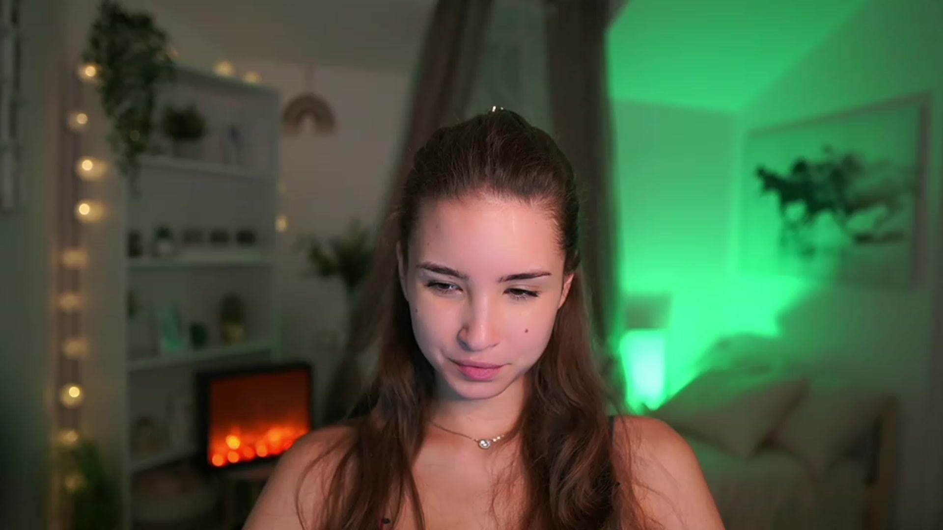 Gallery image thumbnail from Shy_jane's myfreecams stream on, 11/14/2023, 15:29 image 3 of 20