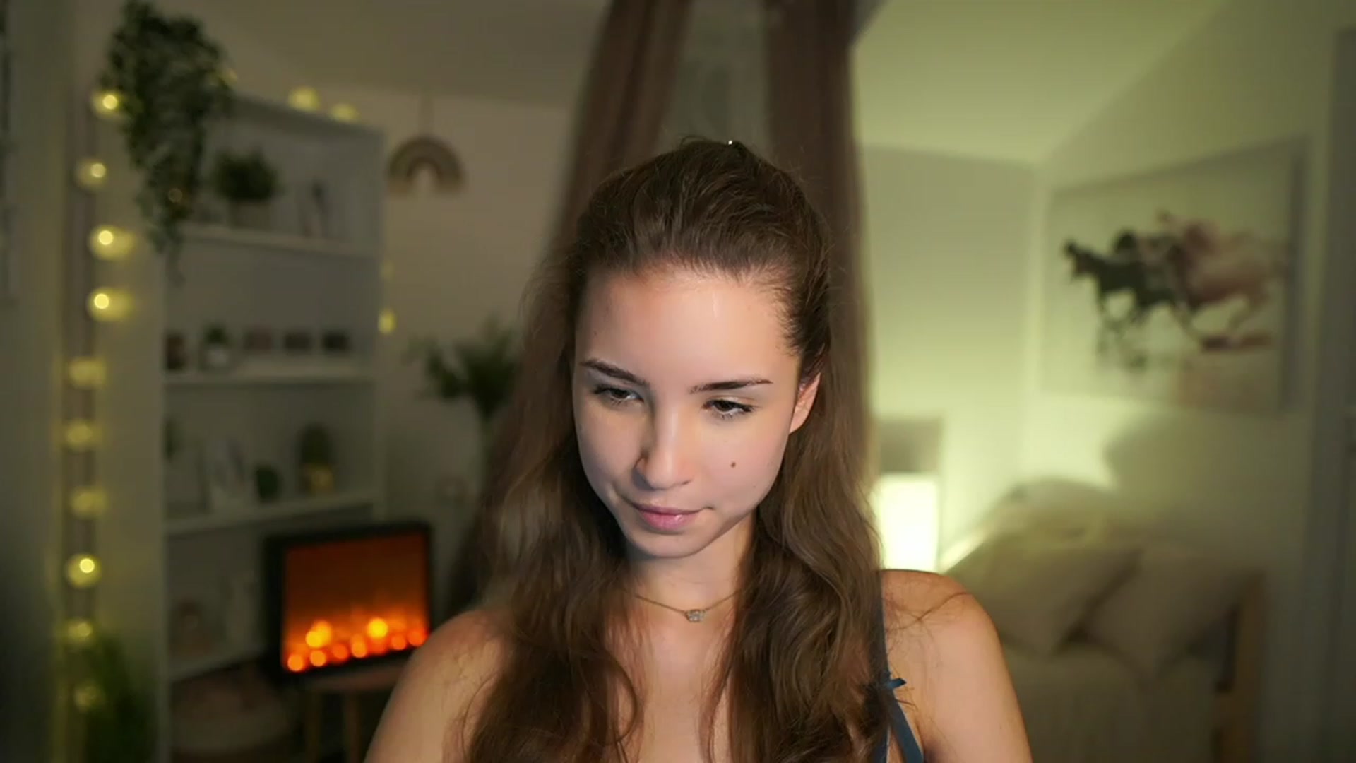 Gallery image thumbnail from Shy_jane's myfreecams stream on, 11/14/2023, 18:35 image 14 of 20