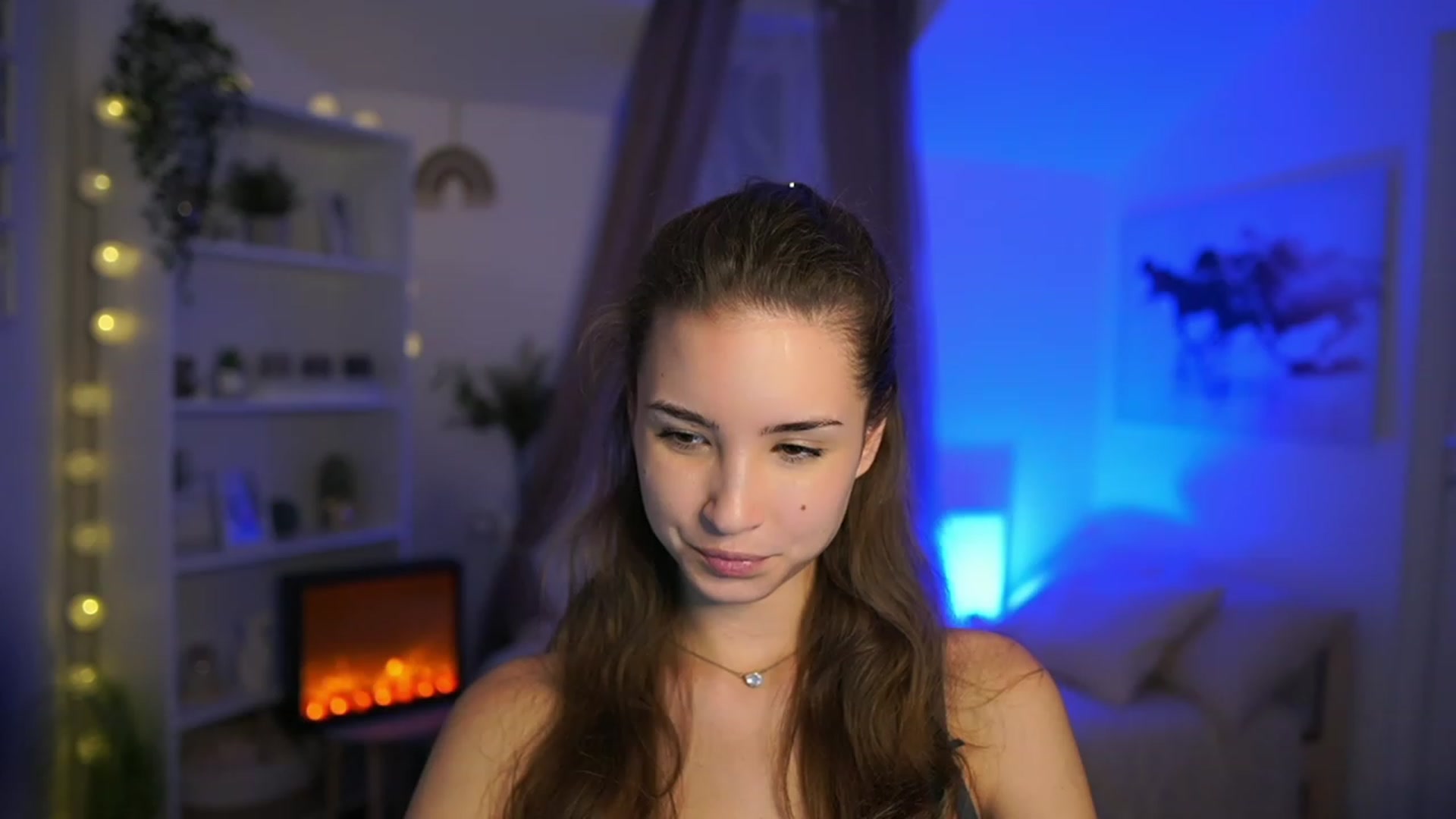Gallery image thumbnail from Shy_jane's myfreecams stream on, 11/14/2023, 18:35 image 9 of 20